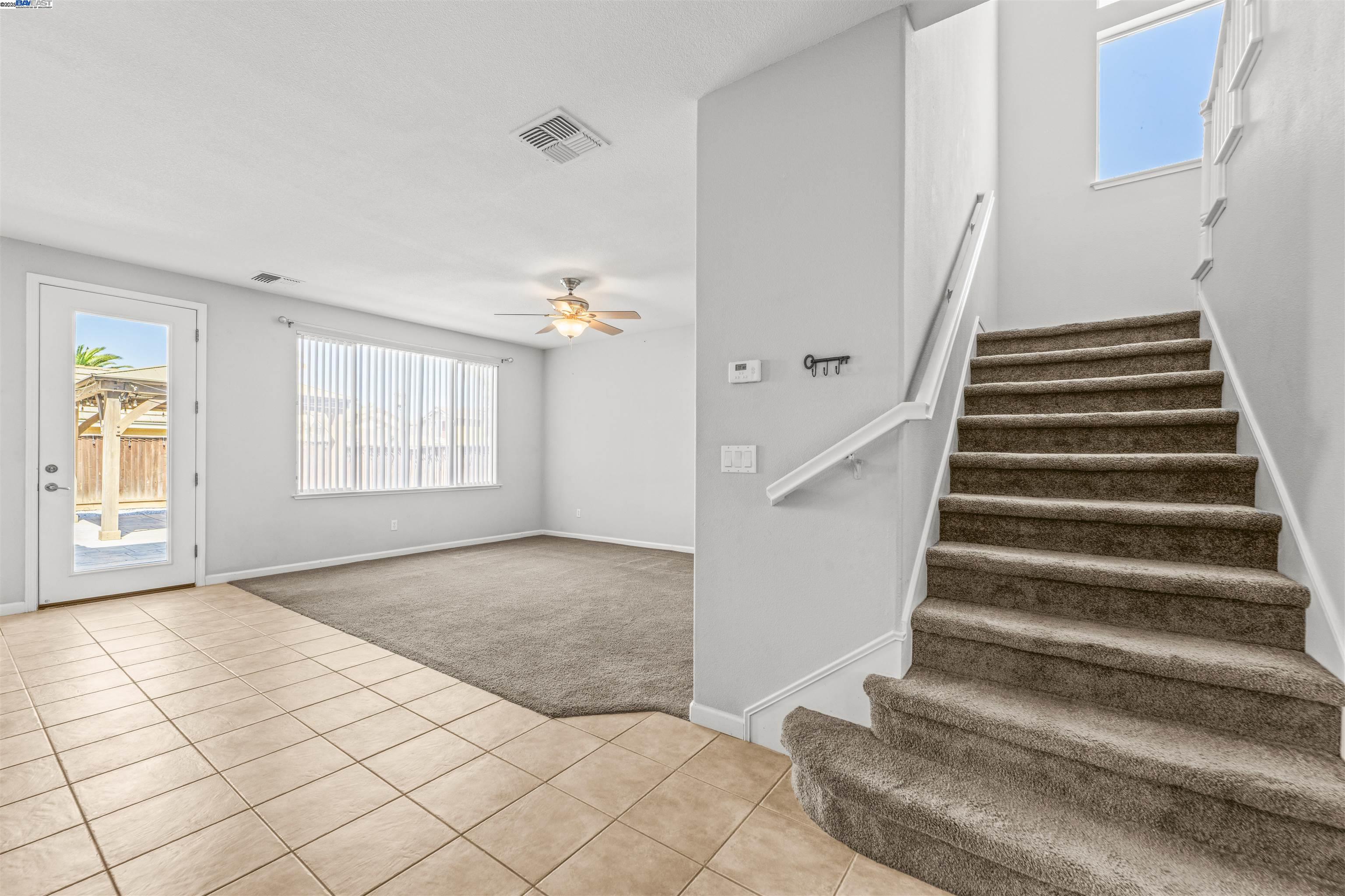 Detail Gallery Image 9 of 59 For 3684 Otter Brook Loop, Discovery Bay,  CA 94505 - 4 Beds | 3/1 Baths