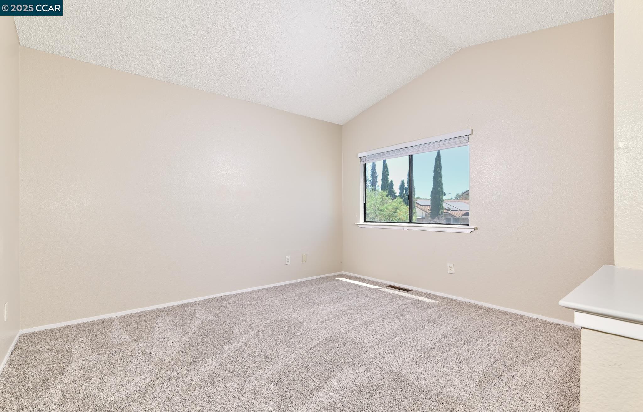 Detail Gallery Image 17 of 26 For 2728 Almondridge Dr, Antioch,  CA 94509 - 4 Beds | 3 Baths