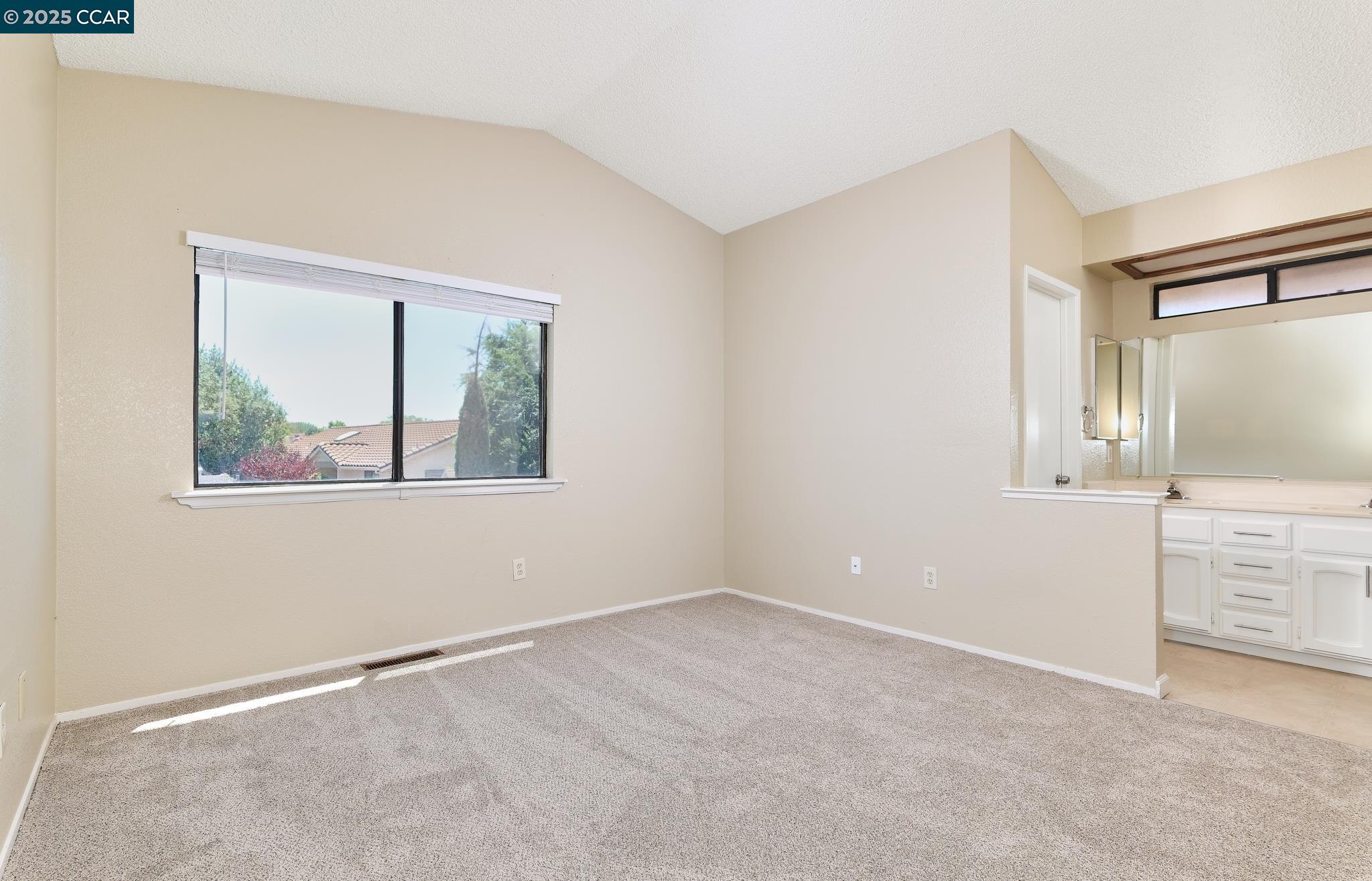 Detail Gallery Image 18 of 26 For 2728 Almondridge Dr, Antioch,  CA 94509 - 4 Beds | 3 Baths