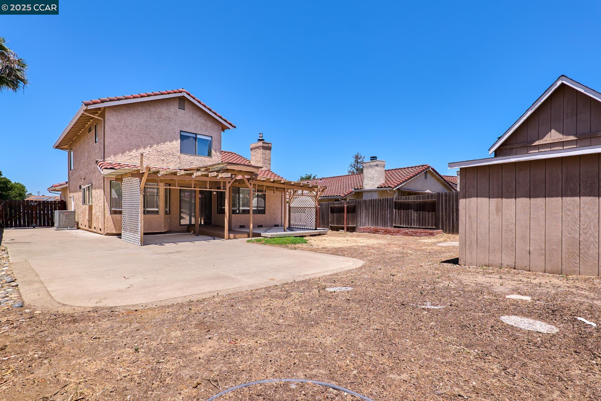 Detail Gallery Image 23 of 26 For 2728 Almondridge Dr, Antioch,  CA 94509 - 4 Beds | 3 Baths