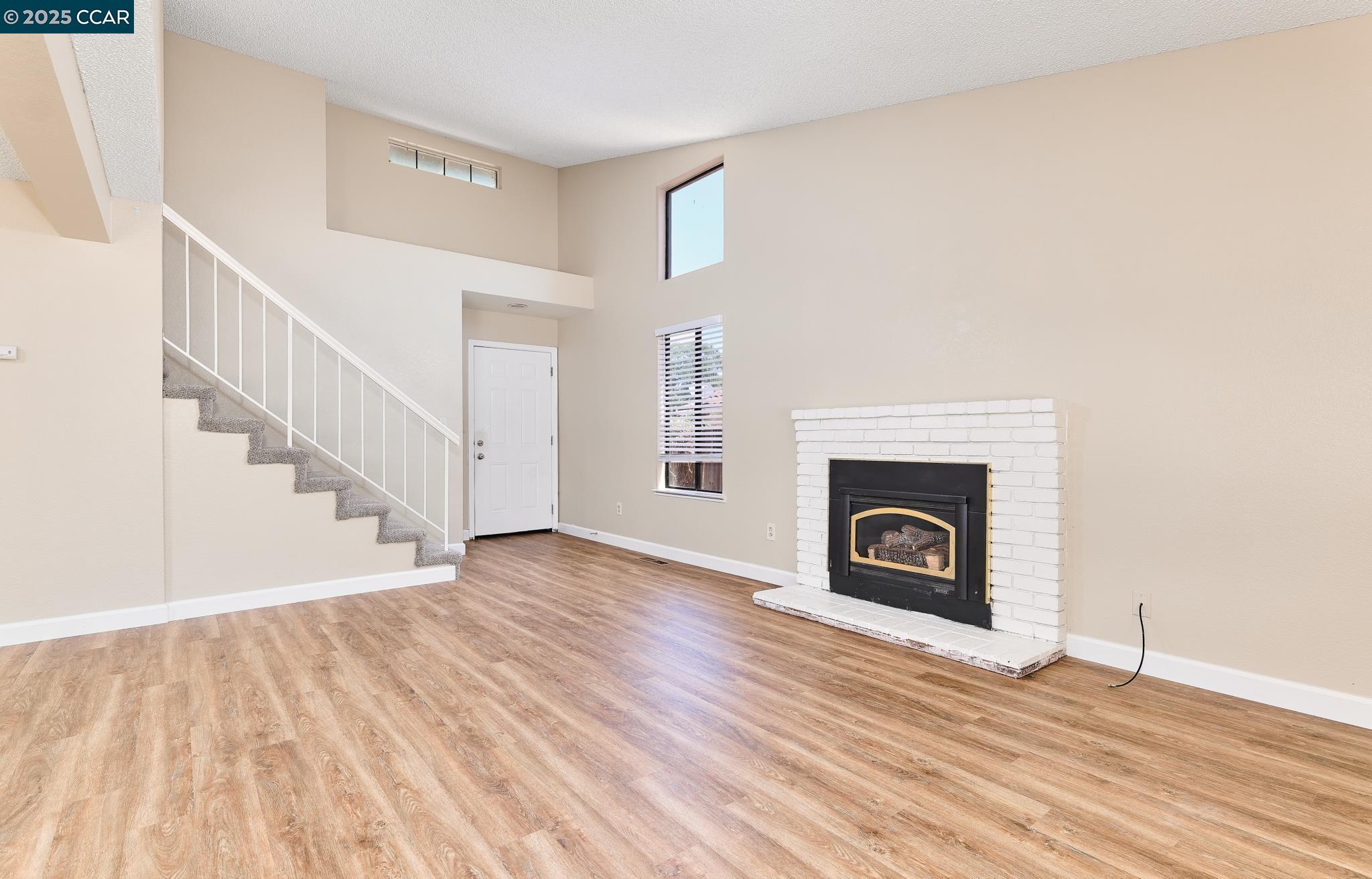 Detail Gallery Image 5 of 26 For 2728 Almondridge Dr, Antioch,  CA 94509 - 4 Beds | 3 Baths