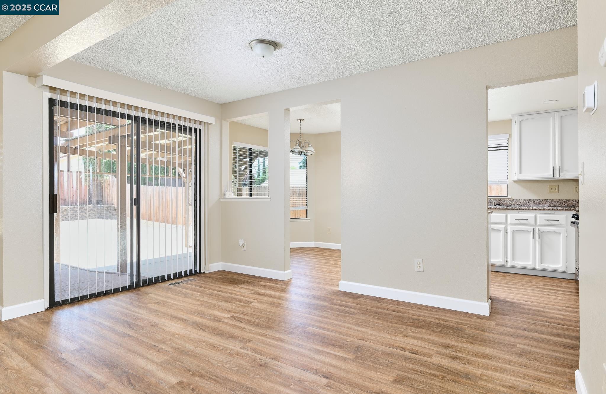 Detail Gallery Image 7 of 26 For 2728 Almondridge Dr, Antioch,  CA 94509 - 4 Beds | 3 Baths