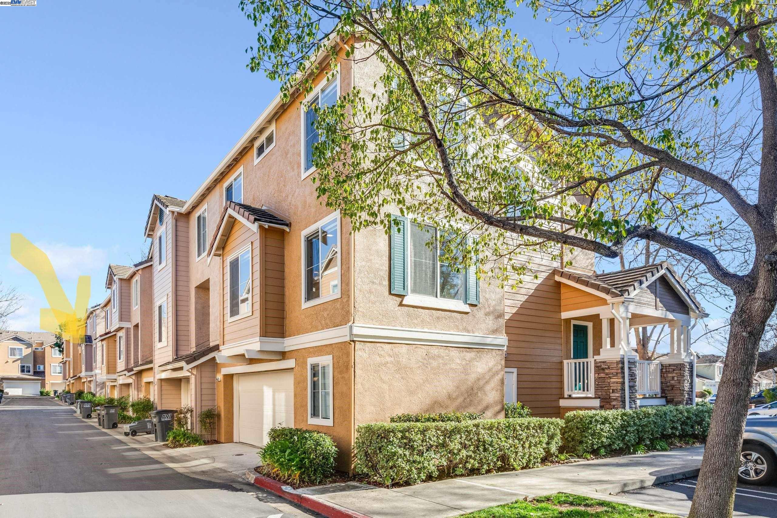 Detail Gallery Image 13 of 50 For 4579 Mangrove Dr, Dublin,  CA 94568 - 3 Beds | 2/1 Baths