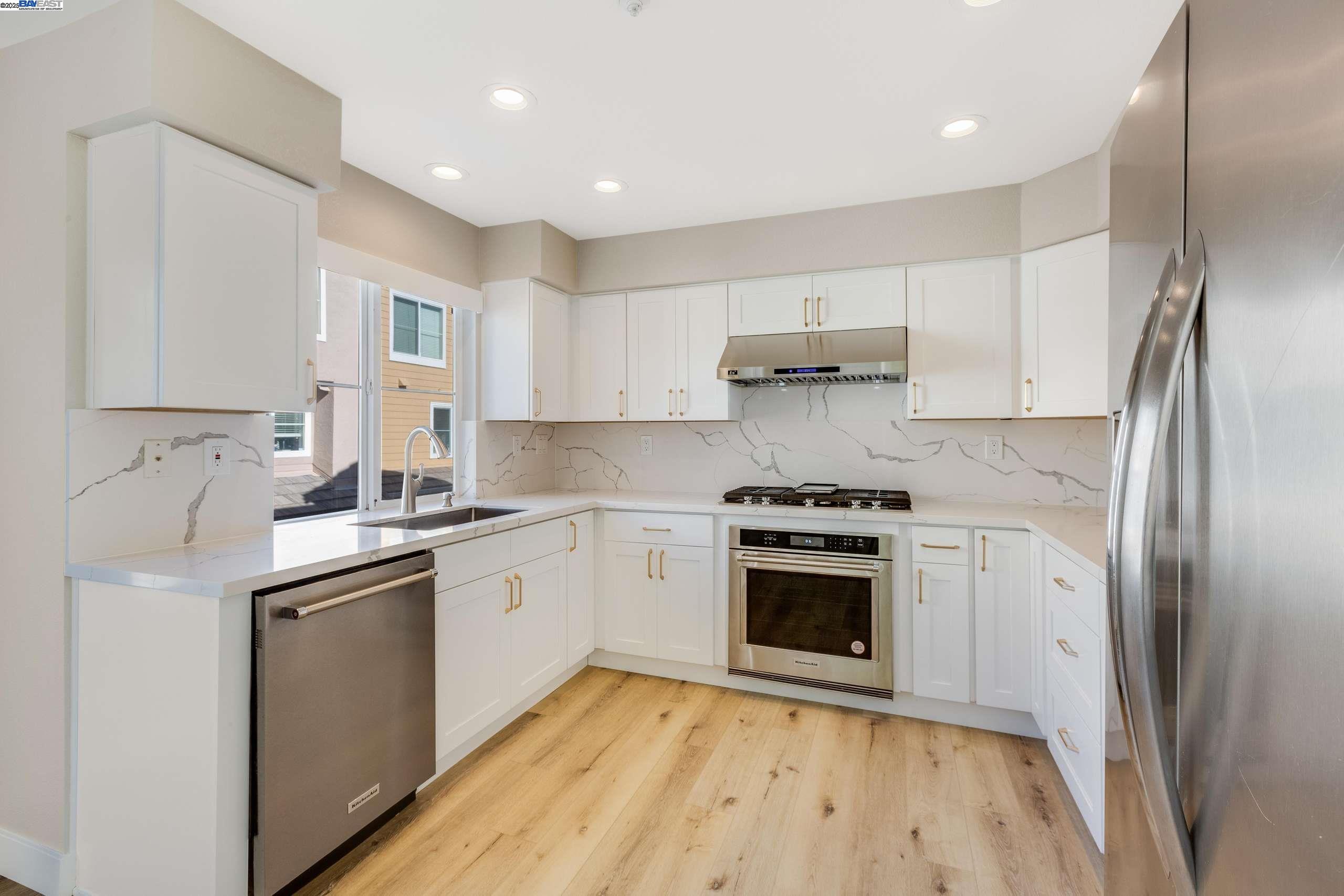 Detail Gallery Image 27 of 50 For 4579 Mangrove Dr, Dublin,  CA 94568 - 3 Beds | 2/1 Baths