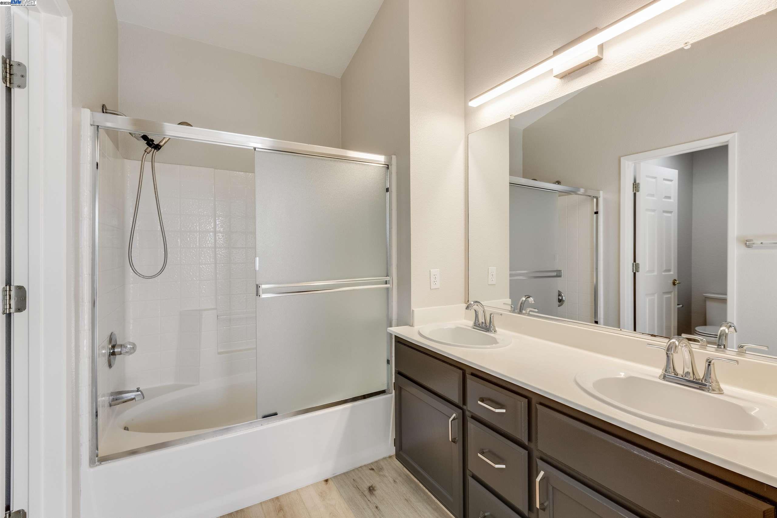 Detail Gallery Image 35 of 50 For 4579 Mangrove Dr, Dublin,  CA 94568 - 3 Beds | 2/1 Baths