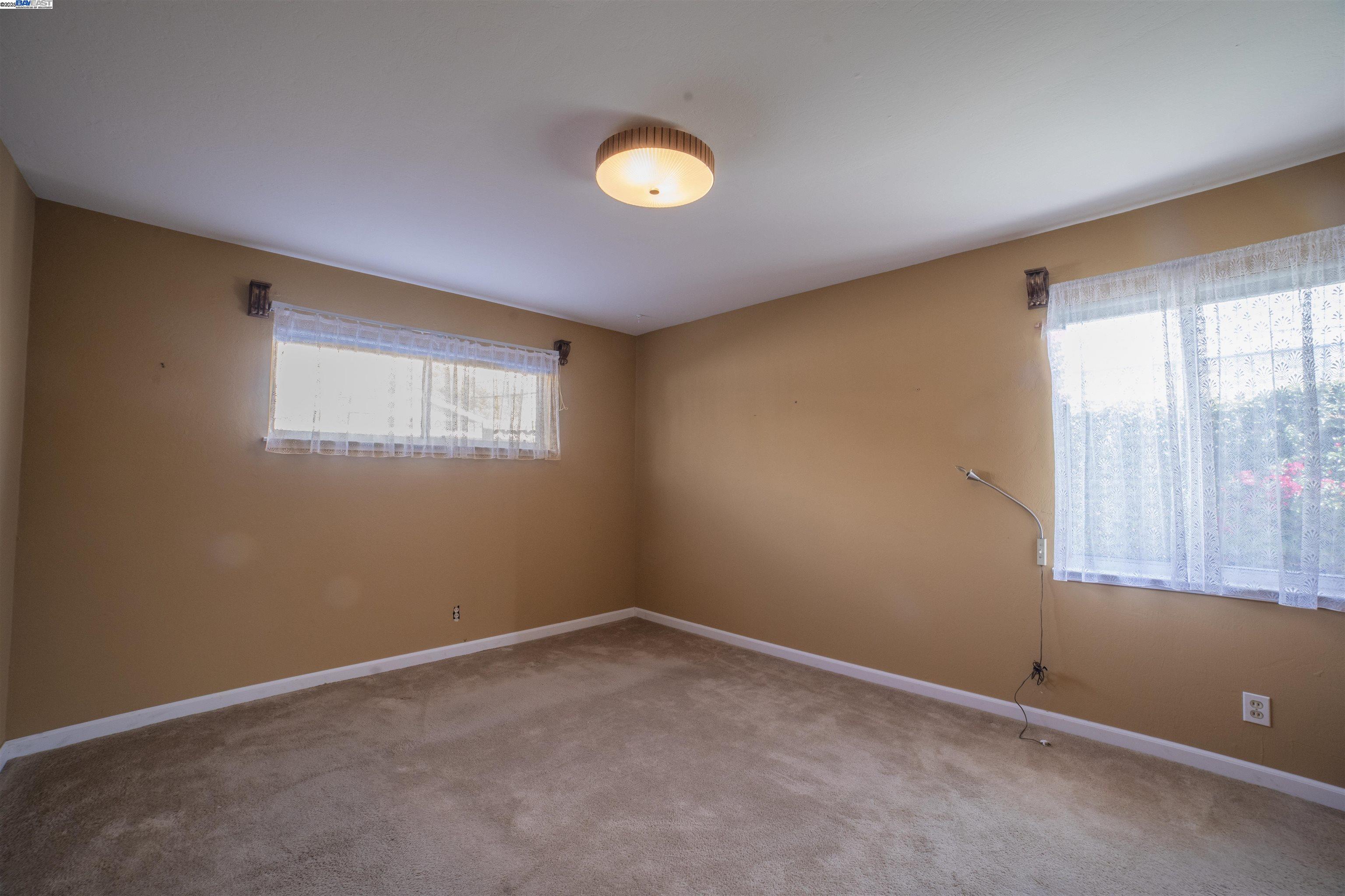 Detail Gallery Image 12 of 26 For 5083 Miramar, San Jose,  CA 95129 - 3 Beds | 2 Baths