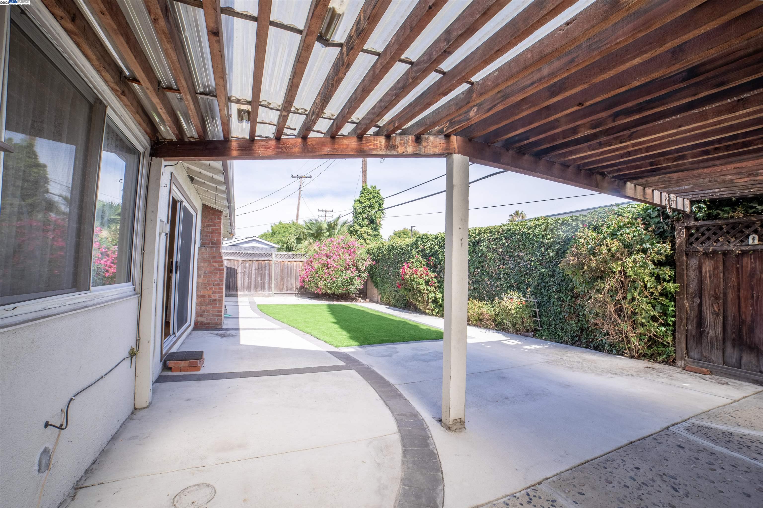 Detail Gallery Image 19 of 26 For 5083 Miramar, San Jose,  CA 95129 - 3 Beds | 2 Baths