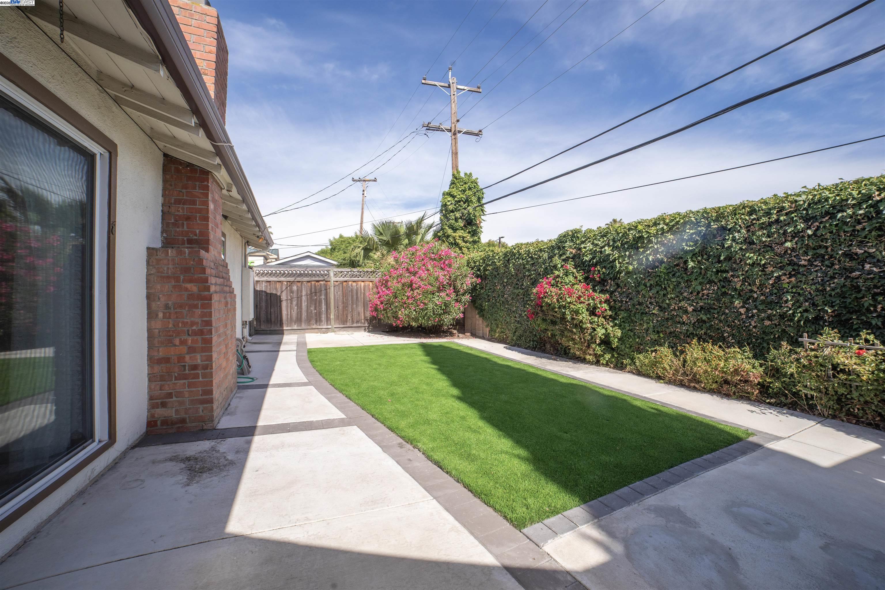 Detail Gallery Image 20 of 26 For 5083 Miramar, San Jose,  CA 95129 - 3 Beds | 2 Baths