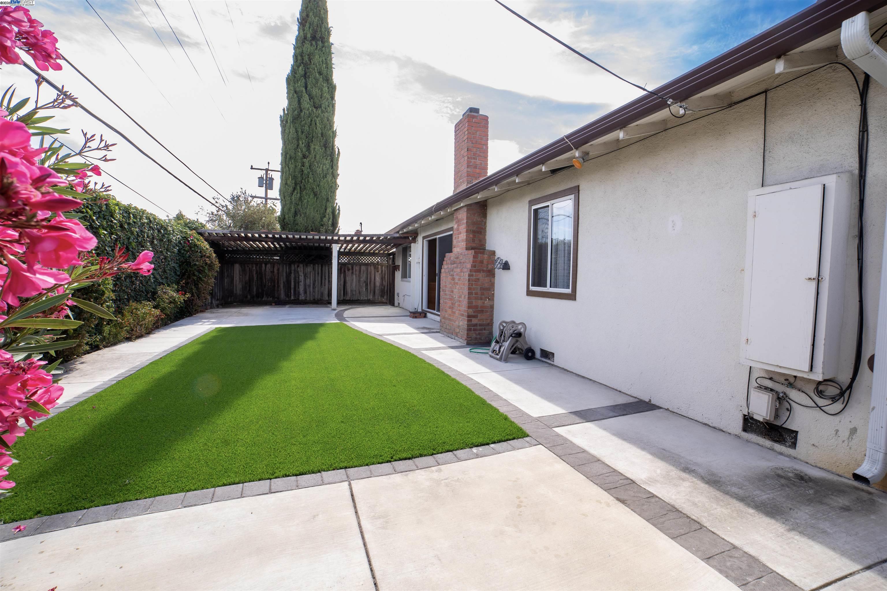 Detail Gallery Image 23 of 26 For 5083 Miramar, San Jose,  CA 95129 - 3 Beds | 2 Baths