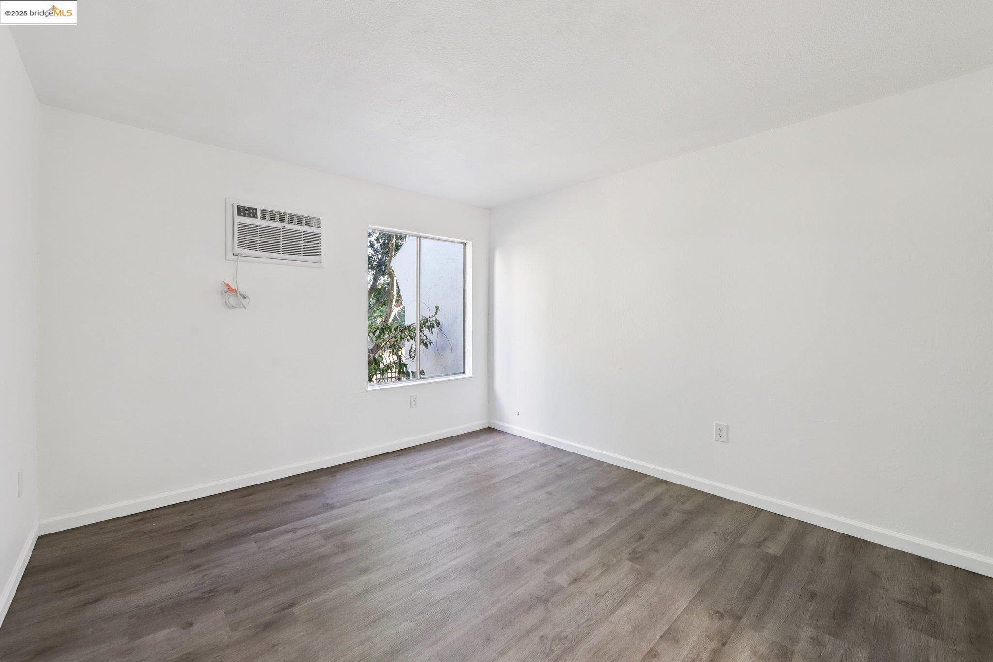 Photo #18: 41103778 Listing: Photo #18