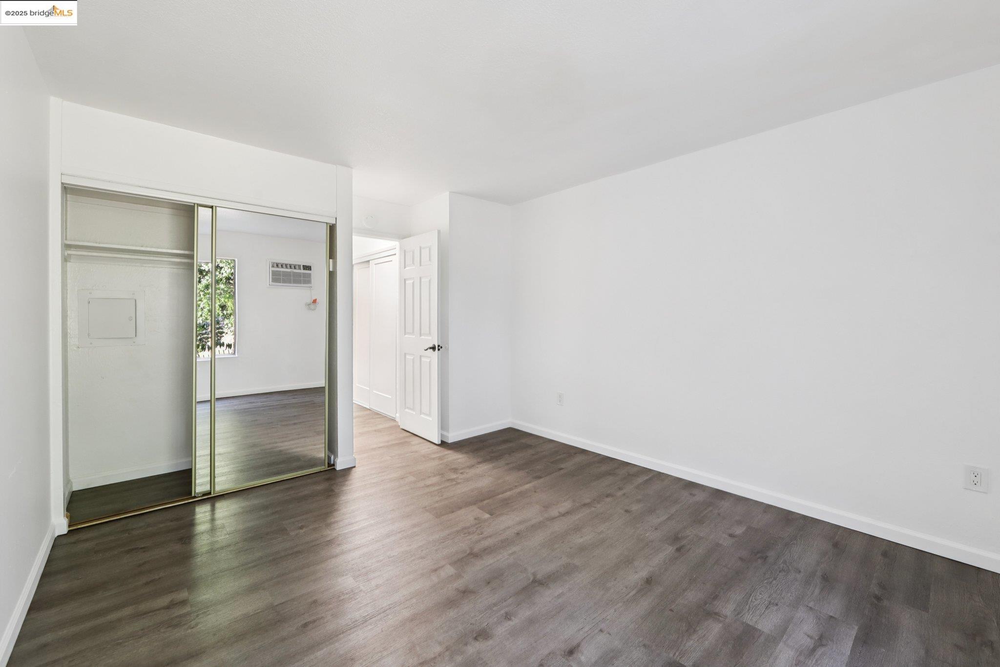Photo #19: 41103778 Listing: Photo #19