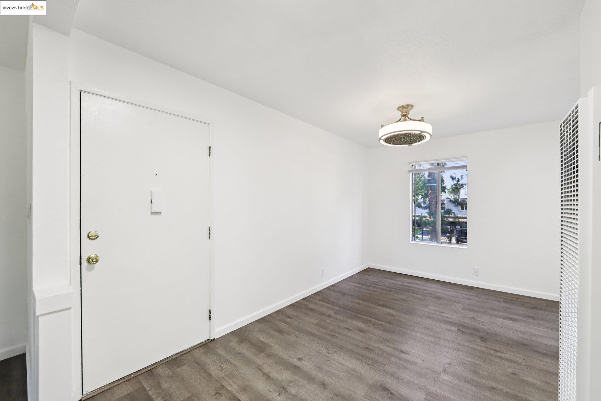 Photo #4: 41103778 Listing 