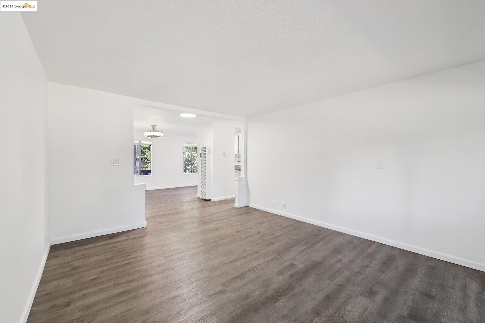 Photo #7: 41103778 Listing: Photo #7