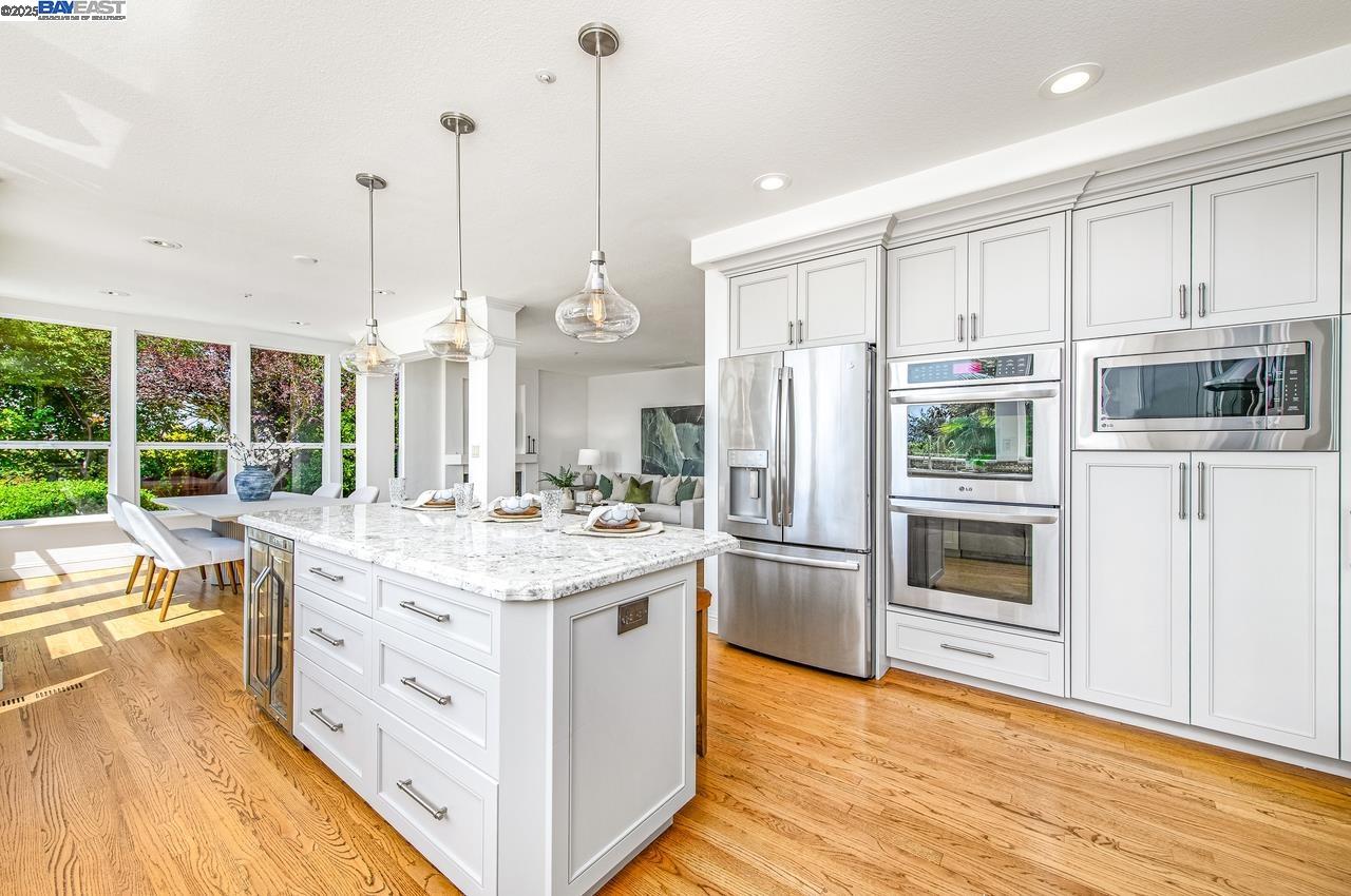 Detail Gallery Image 21 of 60 For 3650 Locke Ct, Pleasanton,  CA 94566 - 5 Beds | 3/1 Baths