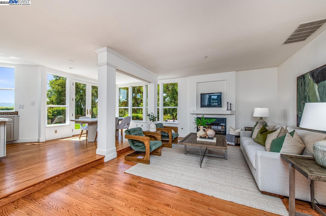 Detail Gallery Image 25 of 60 For 3650 Locke Ct, Pleasanton,  CA 94566 - 5 Beds | 3/1 Baths