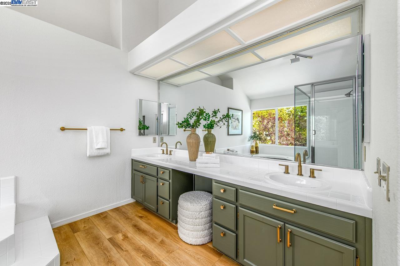 Detail Gallery Image 38 of 60 For 3650 Locke Ct, Pleasanton,  CA 94566 - 5 Beds | 3/1 Baths