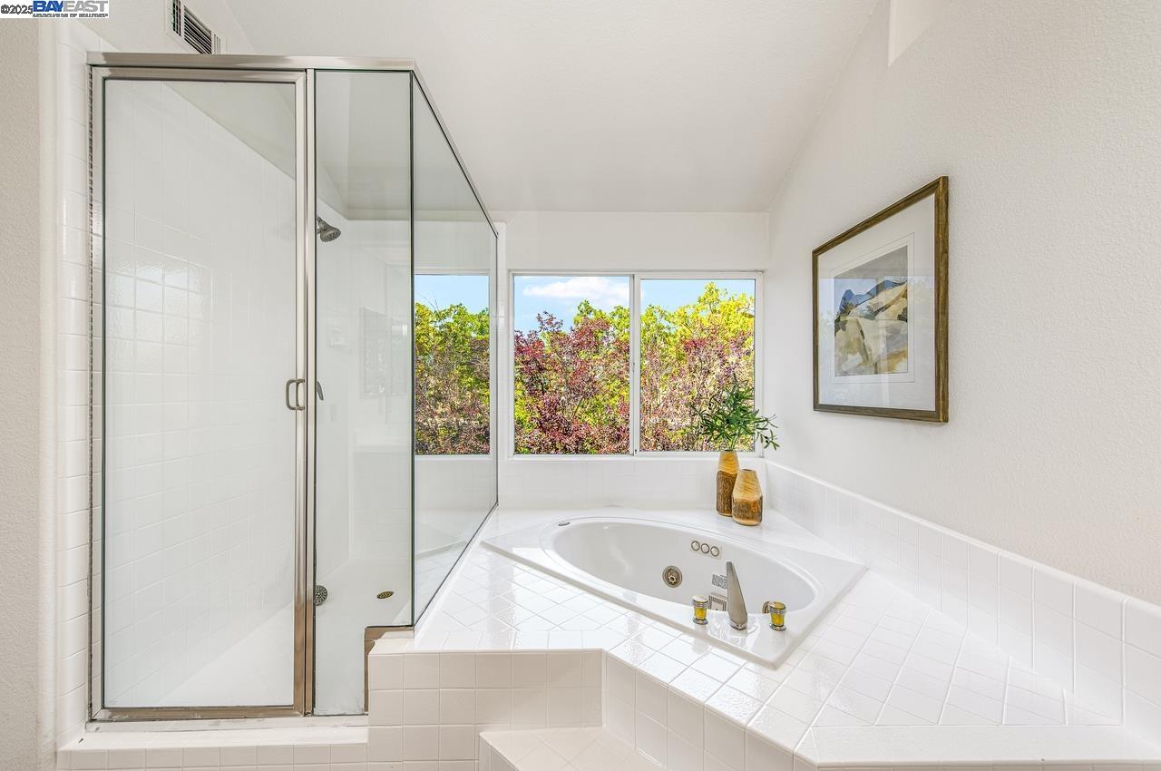 Detail Gallery Image 39 of 60 For 3650 Locke Ct, Pleasanton,  CA 94566 - 5 Beds | 3/1 Baths