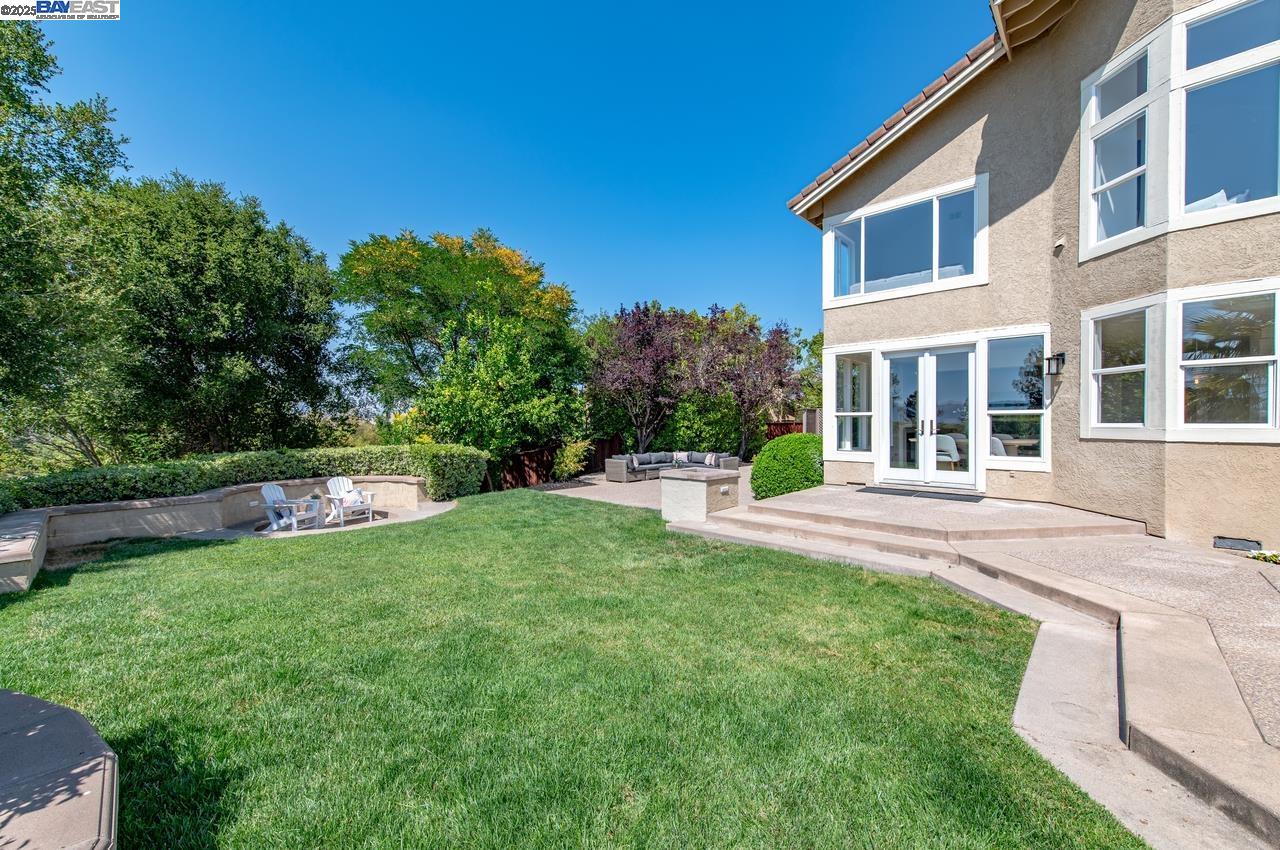 Detail Gallery Image 48 of 60 For 3650 Locke Ct, Pleasanton,  CA 94566 - 5 Beds | 3/1 Baths