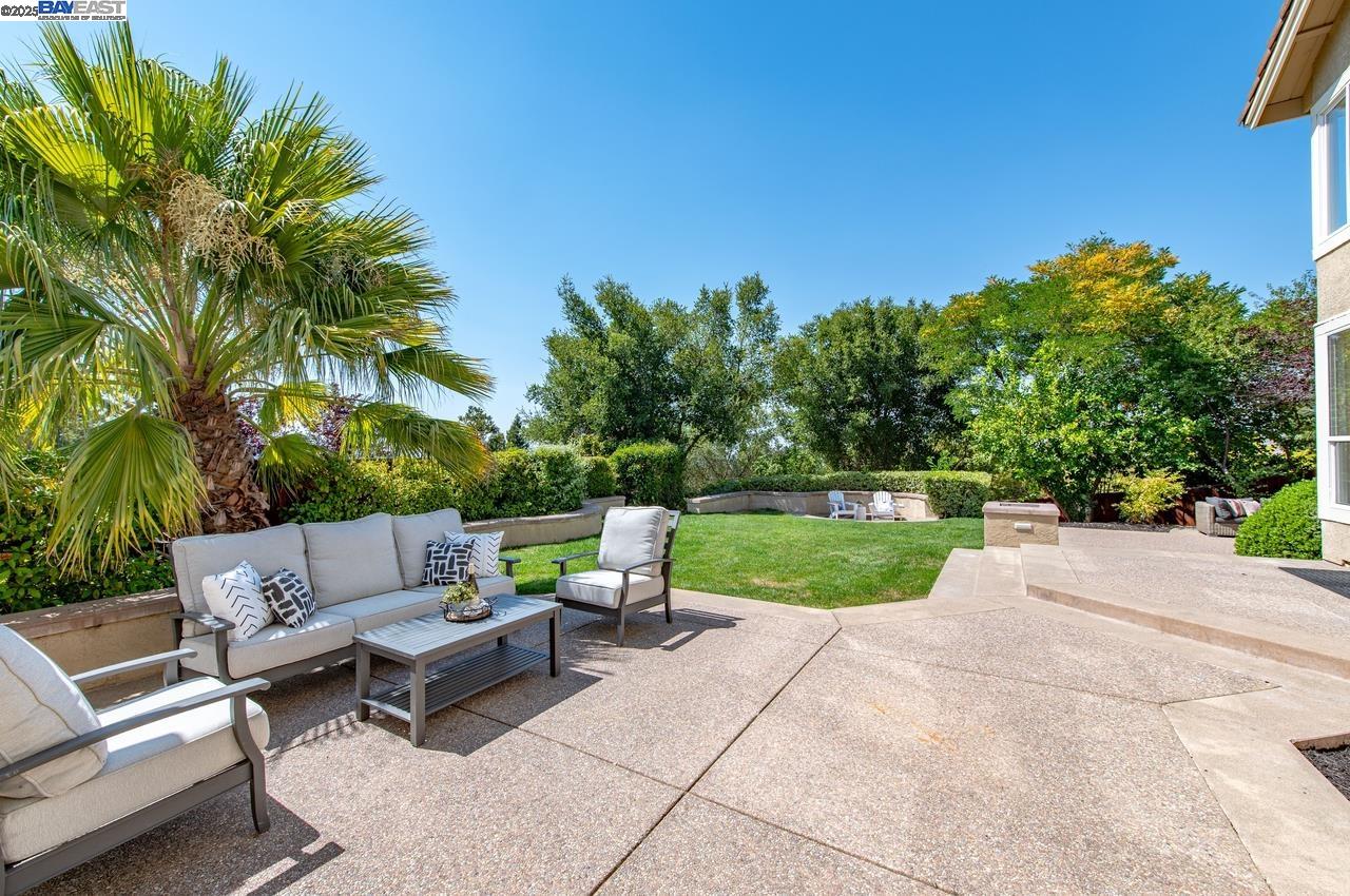 Detail Gallery Image 50 of 60 For 3650 Locke Ct, Pleasanton,  CA 94566 - 5 Beds | 3/1 Baths