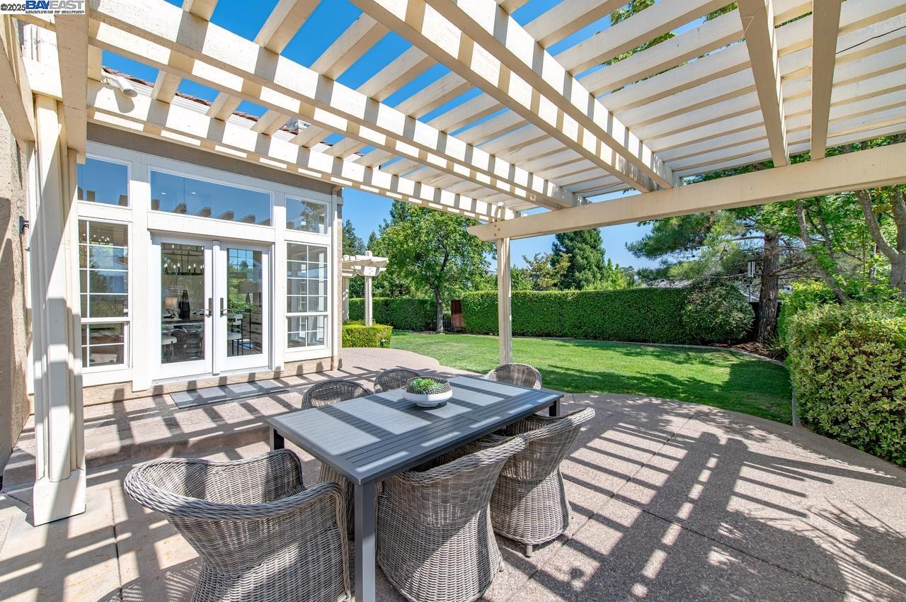 Detail Gallery Image 53 of 60 For 3650 Locke Ct, Pleasanton,  CA 94566 - 5 Beds | 3/1 Baths