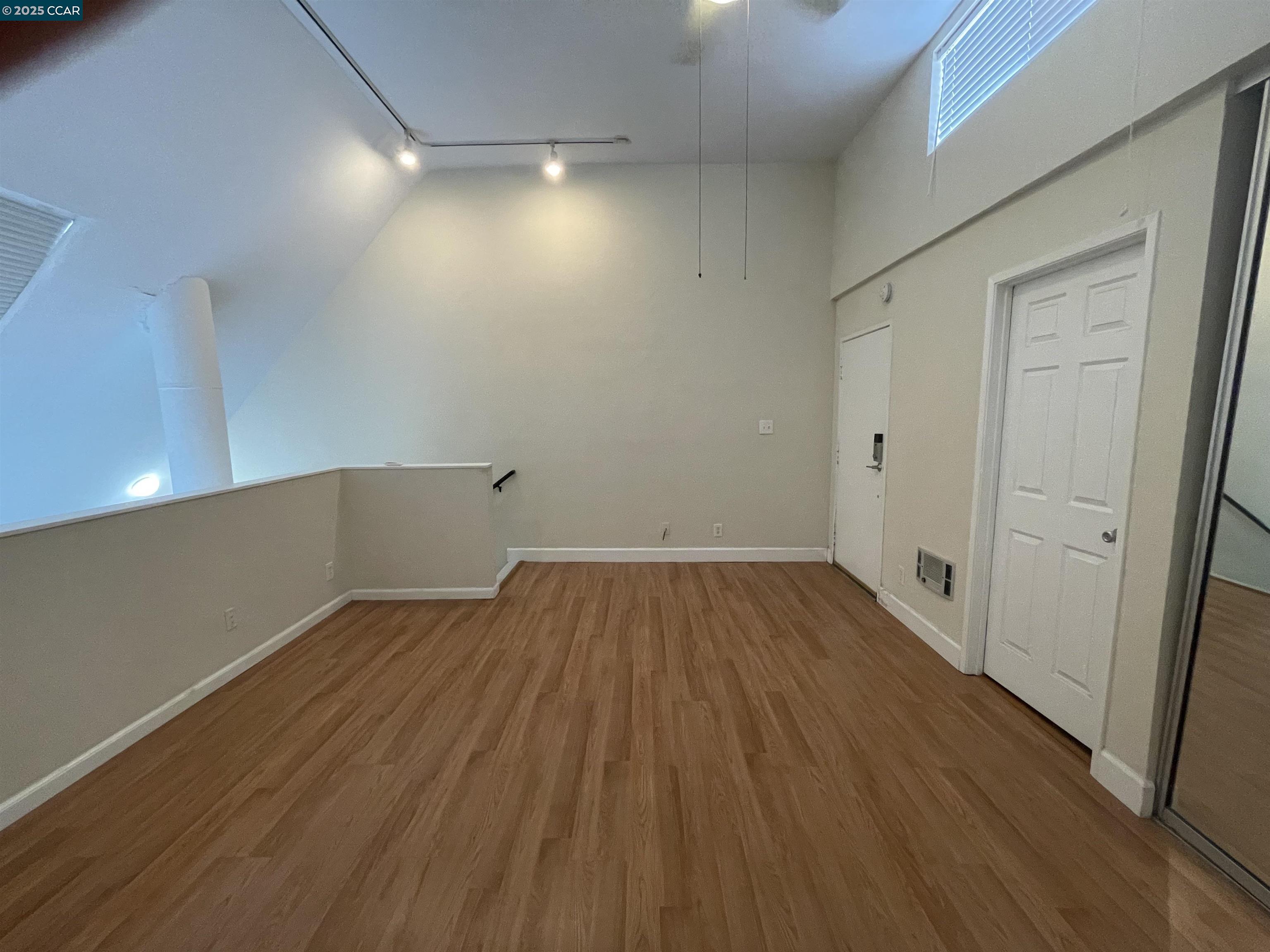 Detail Gallery Image 21 of 28 For 3 Embarcadero #233,  Oakland,  CA 94607 - 1 Beds | 1/1 Baths