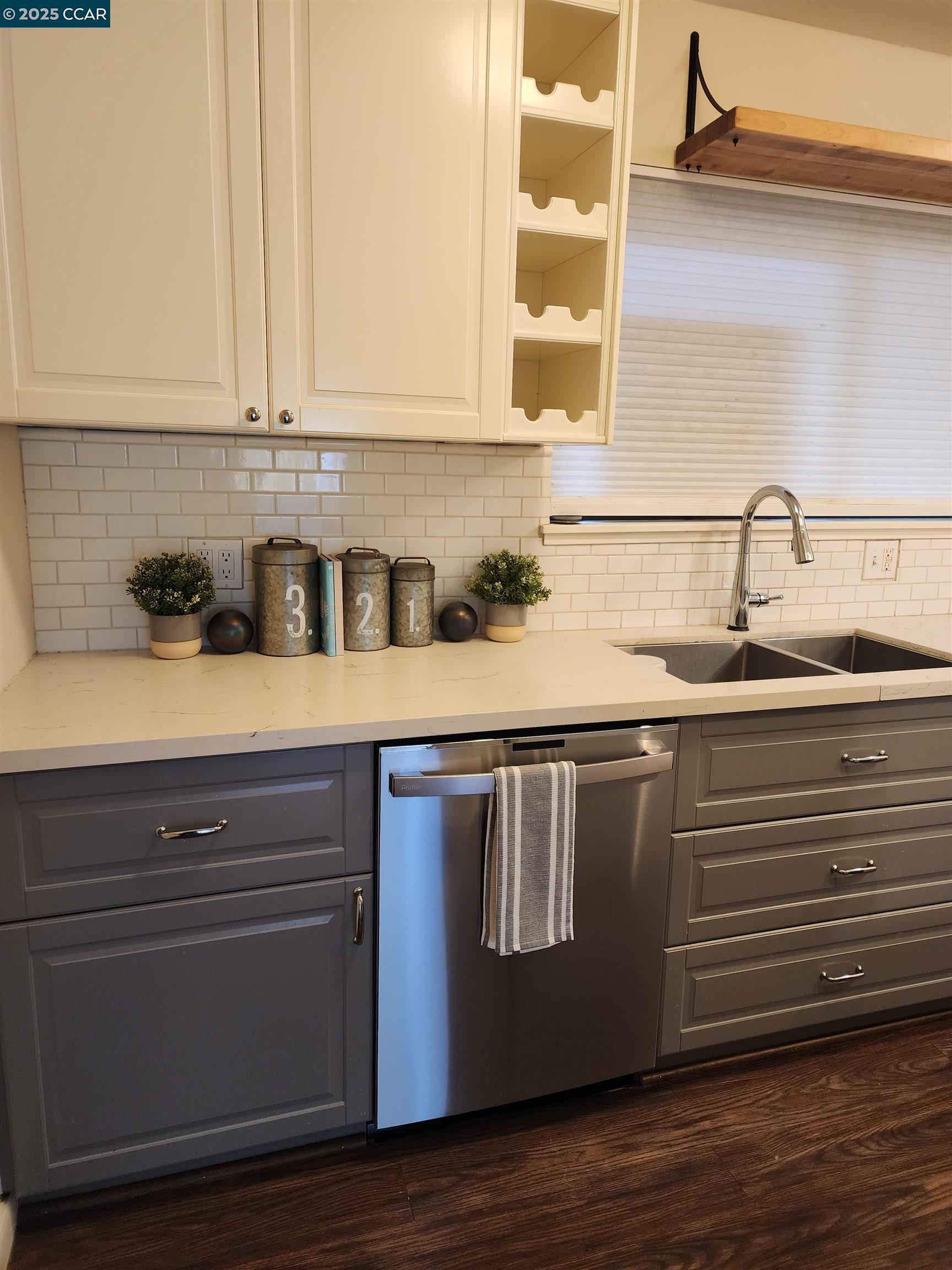 Detail Gallery Image 27 of 28 For 3 Embarcadero #233,  Oakland,  CA 94607 - 1 Beds | 1/1 Baths