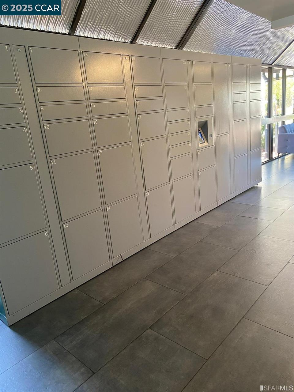 Detail Gallery Image 5 of 28 For 3 Embarcadero #233,  Oakland,  CA 94607 - 1 Beds | 1/1 Baths