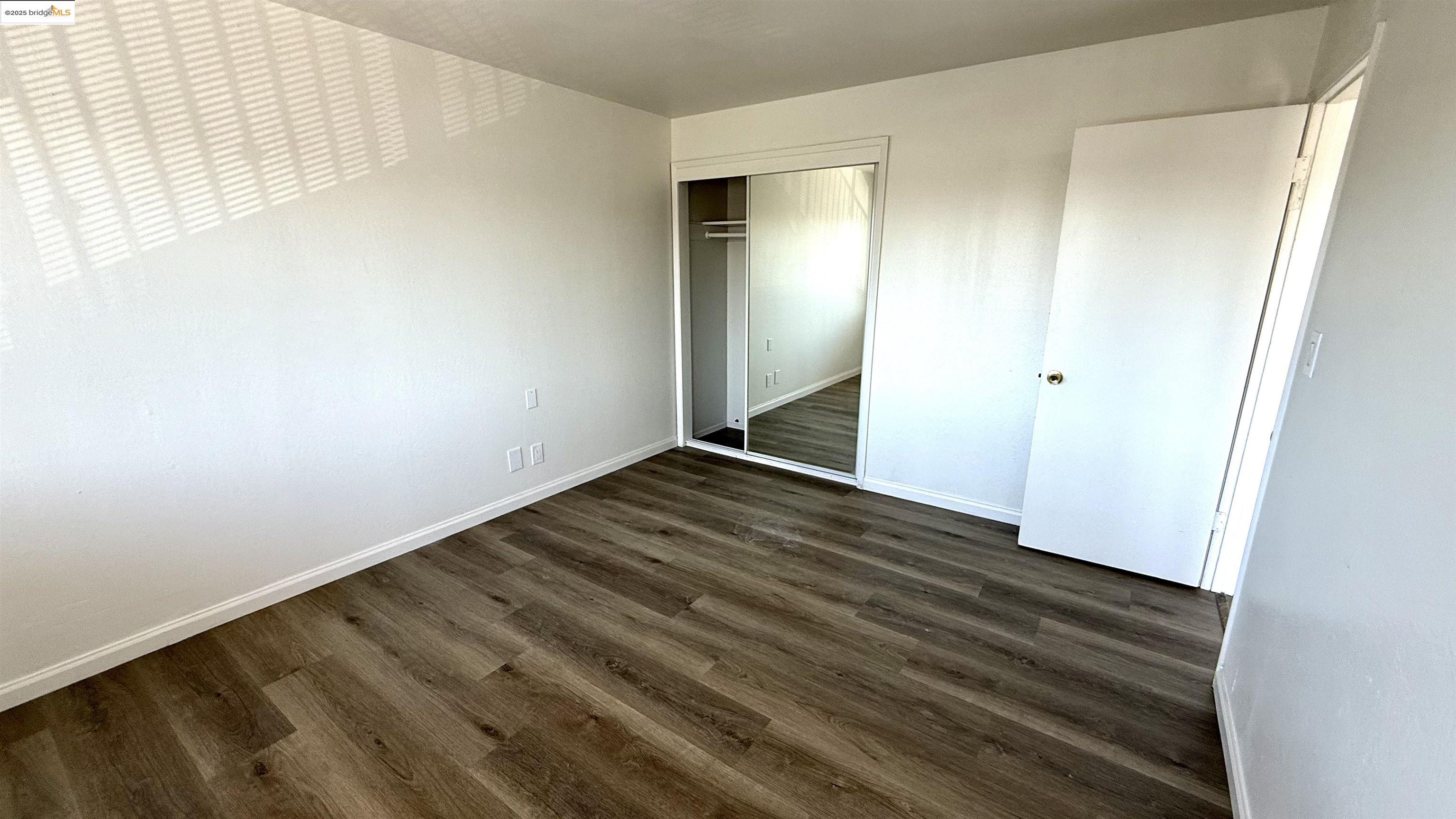 Detail Gallery Image 3 of 8 For 10100 Walnut #4,  Oakland,  CA 94603 - 2 Beds | 1 Baths