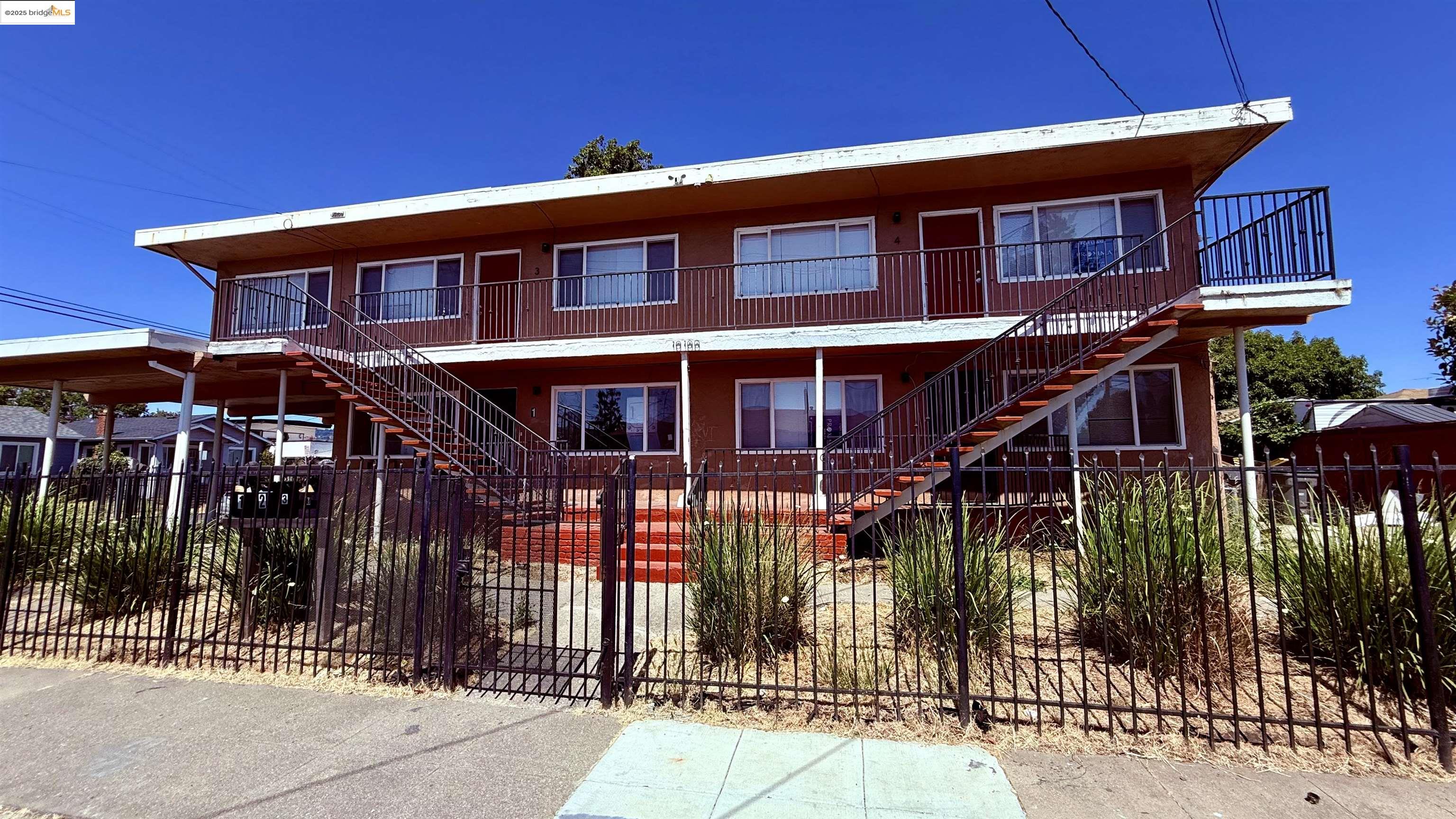 Detail Gallery Image 8 of 8 For 10100 Walnut #4,  Oakland,  CA 94603 - 2 Beds | 1 Baths