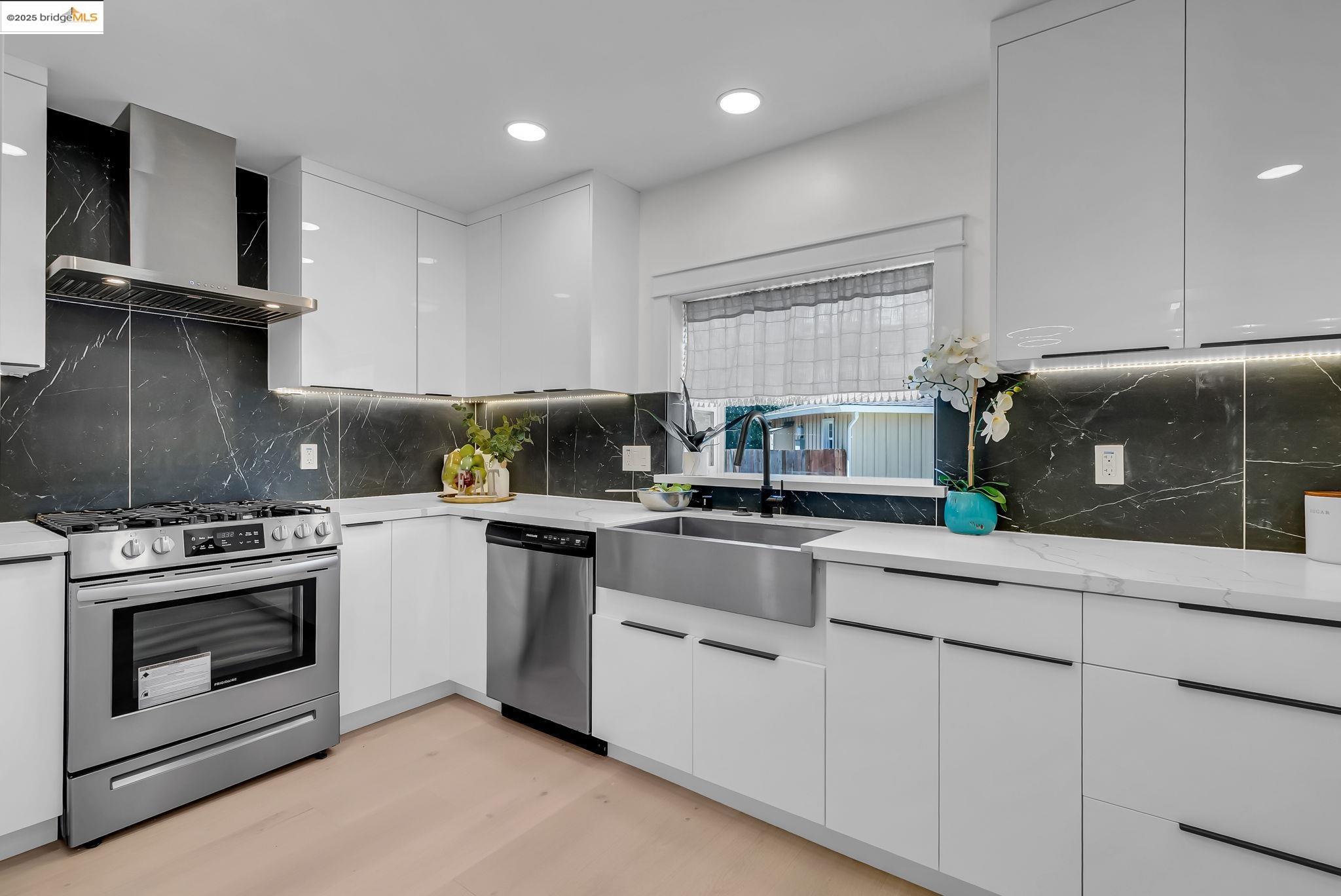 Detail Gallery Image 47 of 59 For 19792 Stanton Ave, Castro Valley,  CA 94546 - 3 Beds | 1/1 Baths
