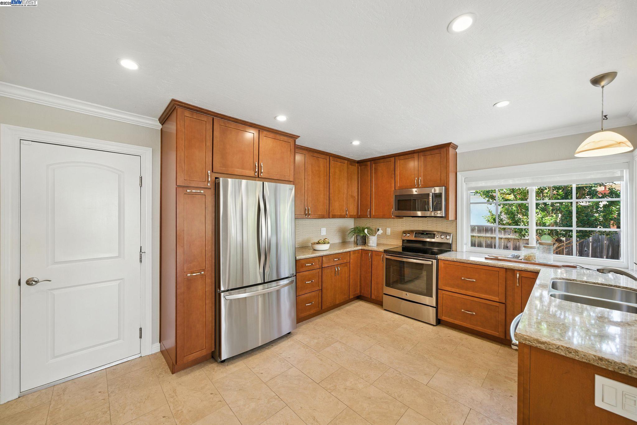 Detail Gallery Image 7 of 37 For 2852 Biddleford Dr, San Ramon,  CA 94583 - 4 Beds | 2 Baths