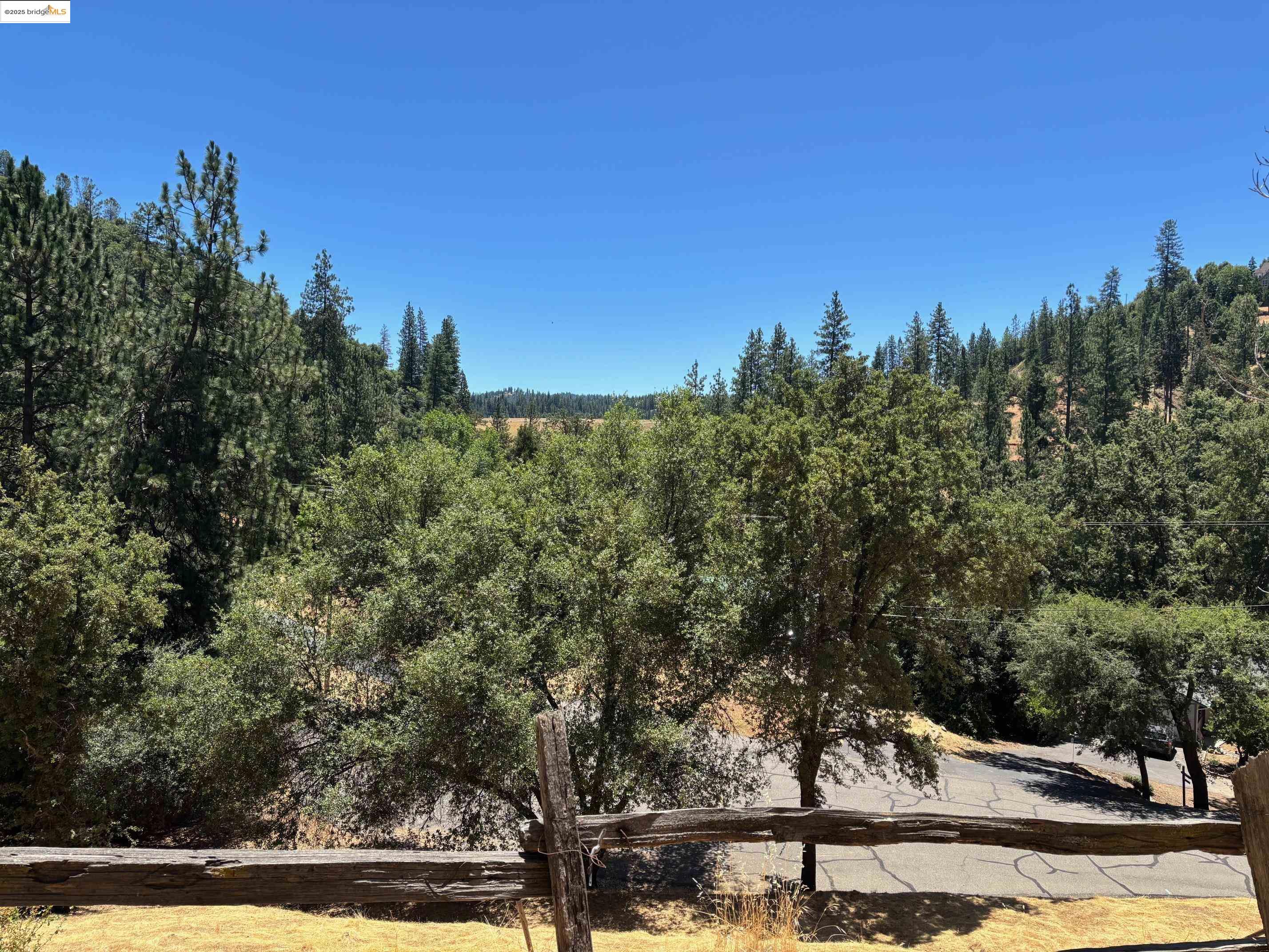 Detail Gallery Image 24 of 33 For 19940 Deerbrush Ct., Groveland,  CA 95321-9414 - 3 Beds | 2 Baths