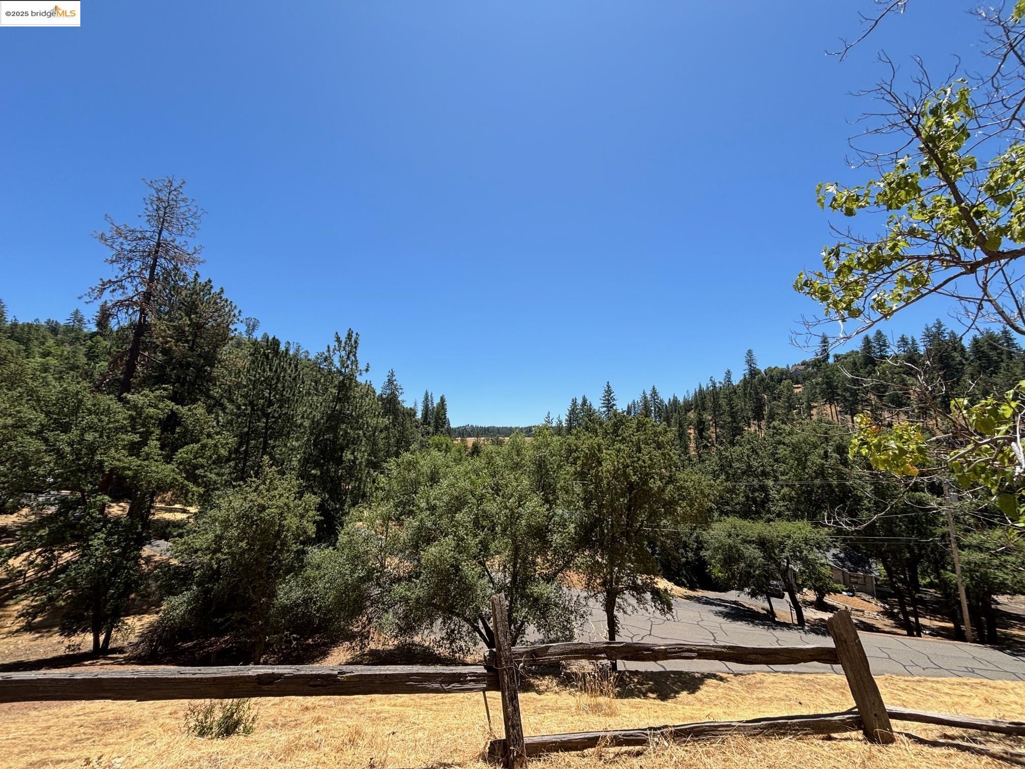 Detail Gallery Image 29 of 33 For 19940 Deerbrush Ct., Groveland,  CA 95321-9414 - 3 Beds | 2 Baths
