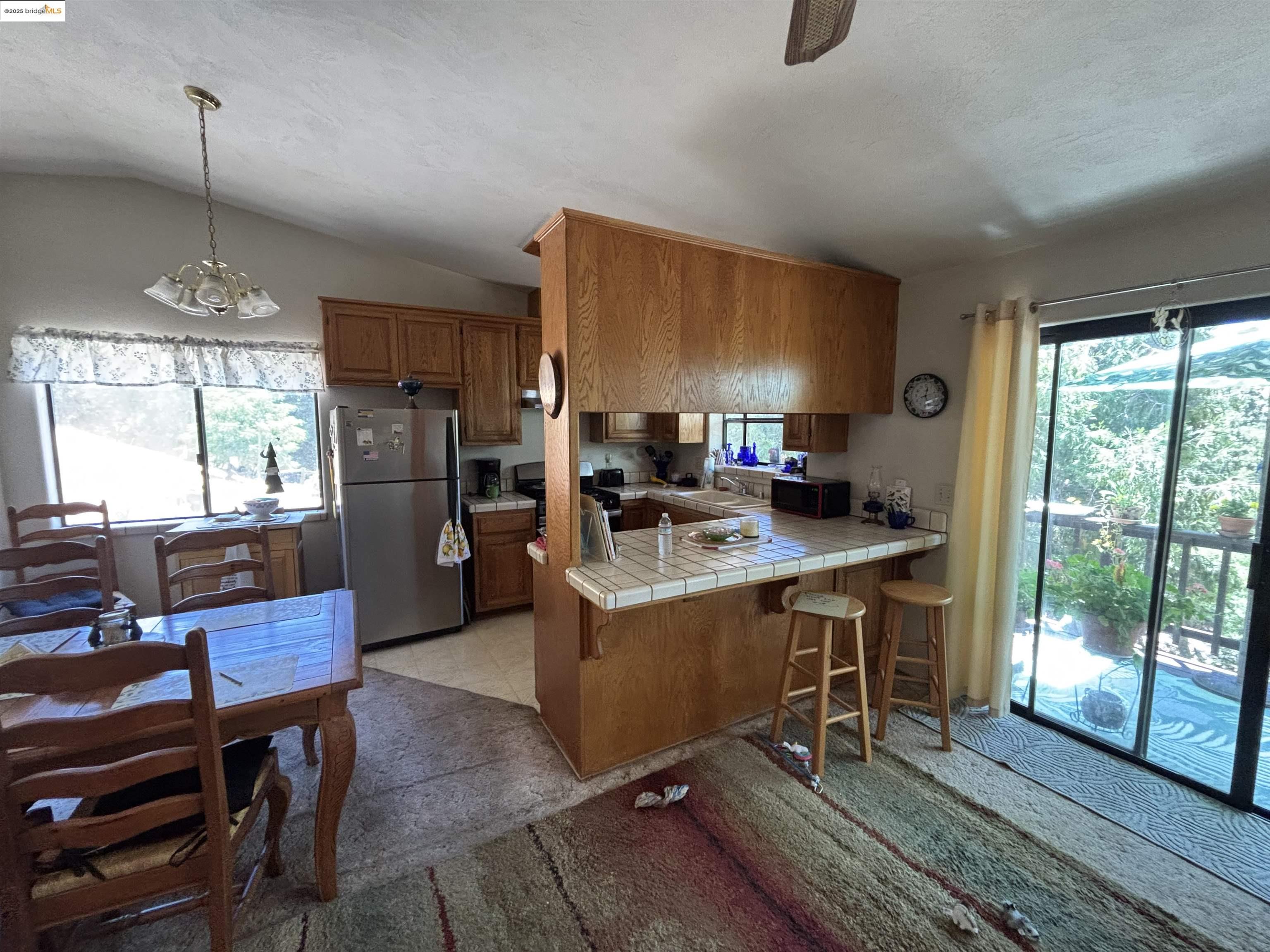 Detail Gallery Image 4 of 33 For 19940 Deerbrush Ct., Groveland,  CA 95321-9414 - 3 Beds | 2 Baths