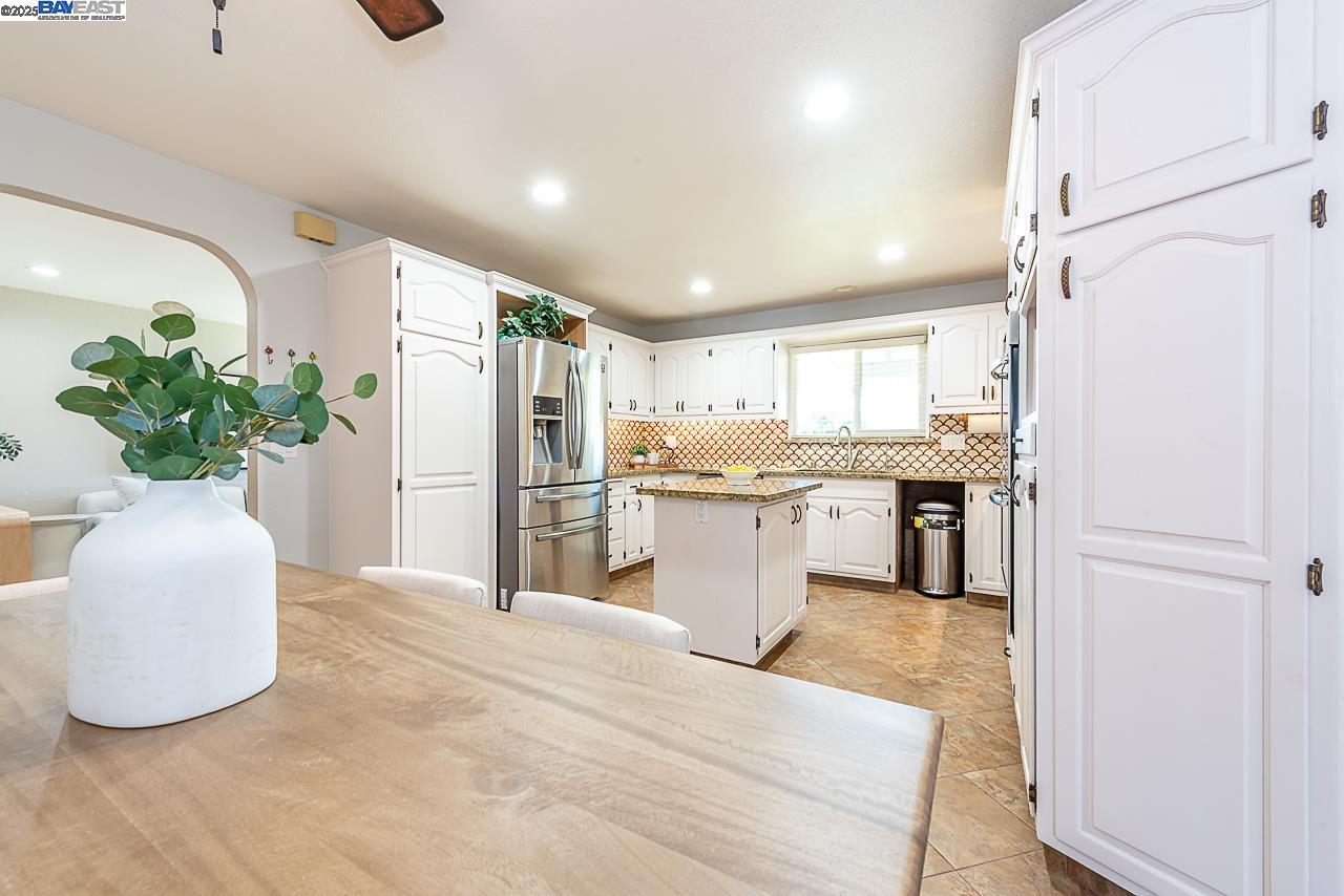 Detail Gallery Image 14 of 57 For 4732 Loretta Way, Union City,  CA 94587 - 3 Beds | 2 Baths
