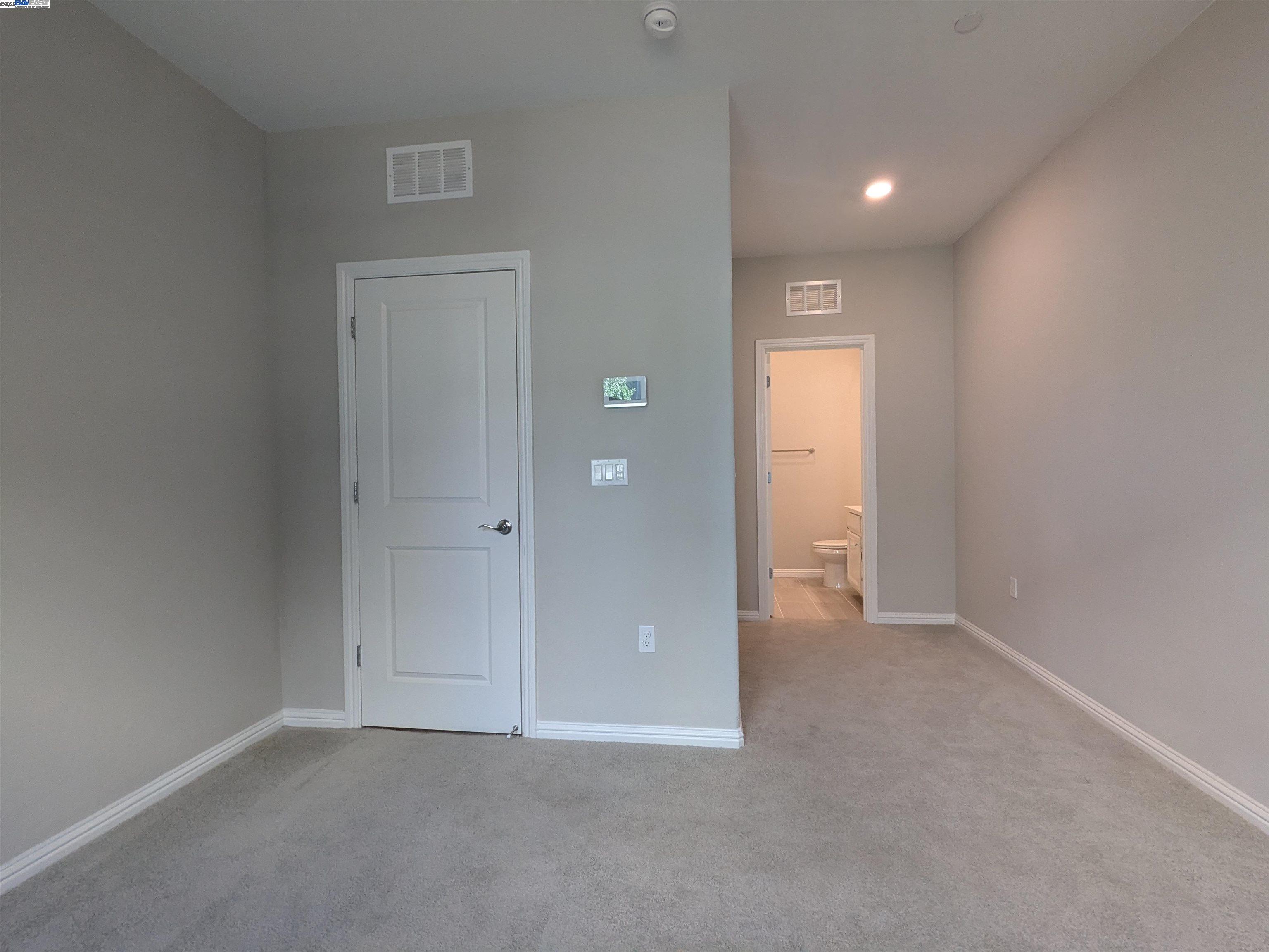 Detail Gallery Image 33 of 43 For 5840 Virtual Ln, San Jose,  CA 95119 - 4 Beds | 3/1 Baths