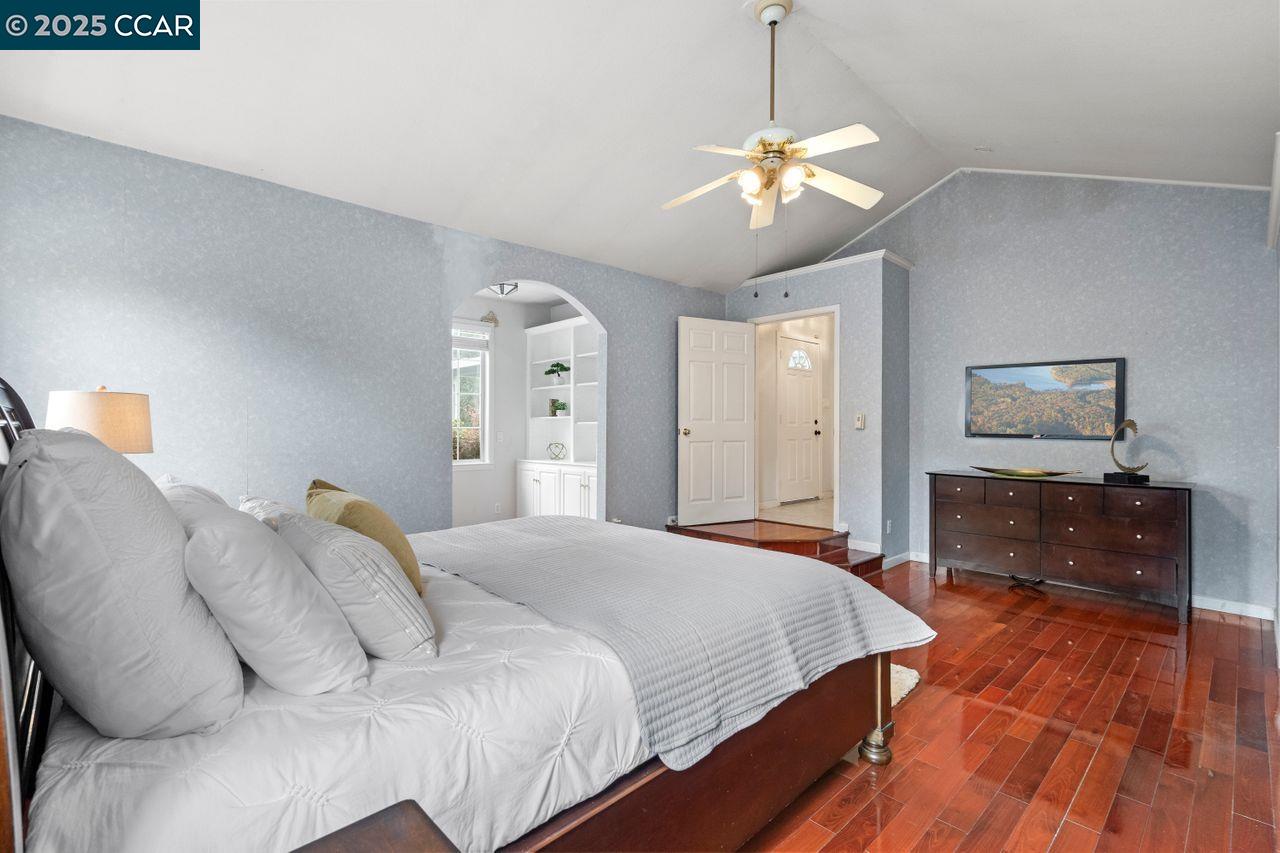Detail Gallery Image 25 of 48 For 2401 Casa Way, Walnut Creek,  CA 94597 - 4 Beds | 3 Baths