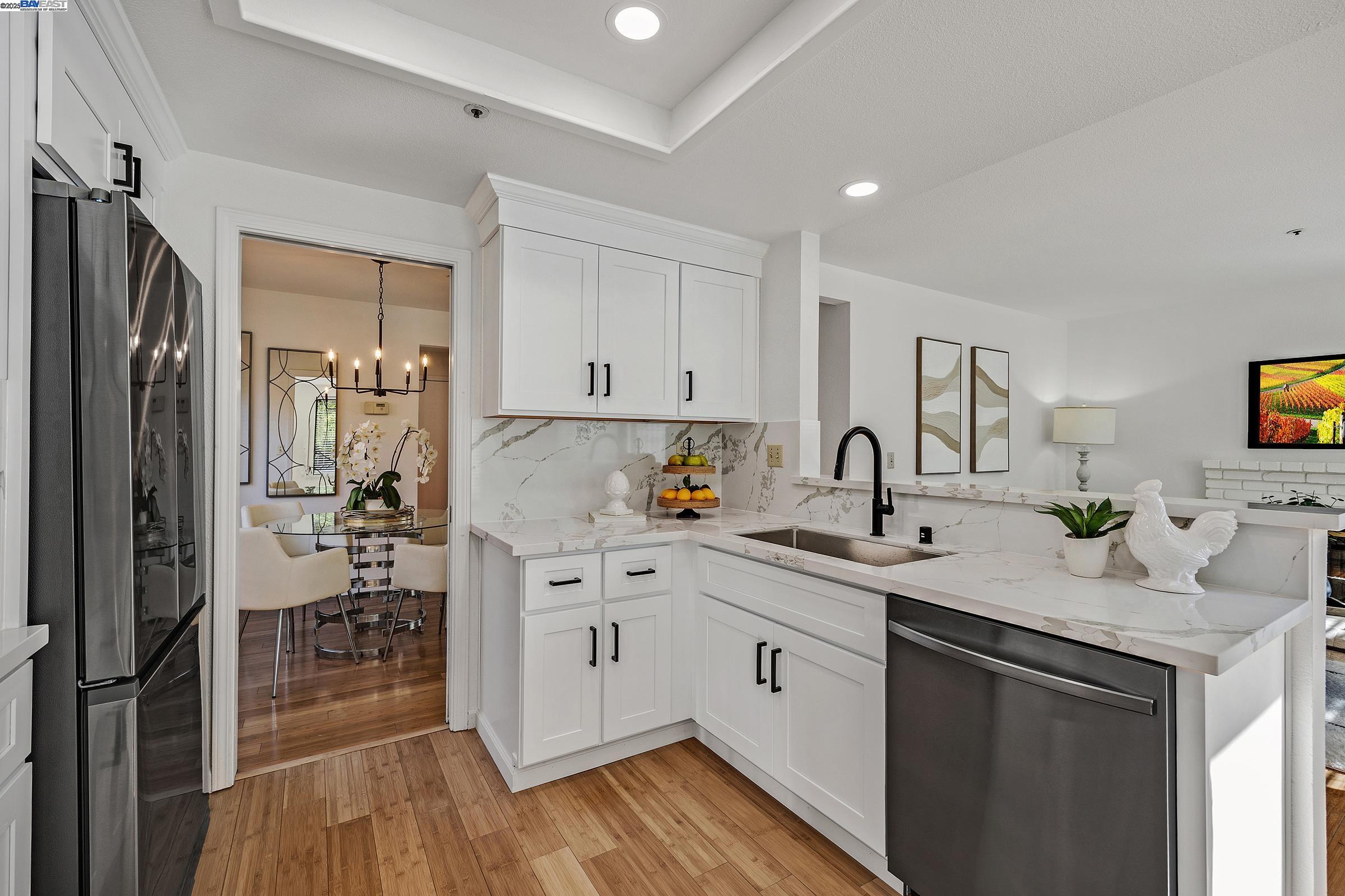 Detail Gallery Image 10 of 29 For 4674 Kimberley Cmn, Livermore,  CA 94550 - 3 Beds | 2/1 Baths