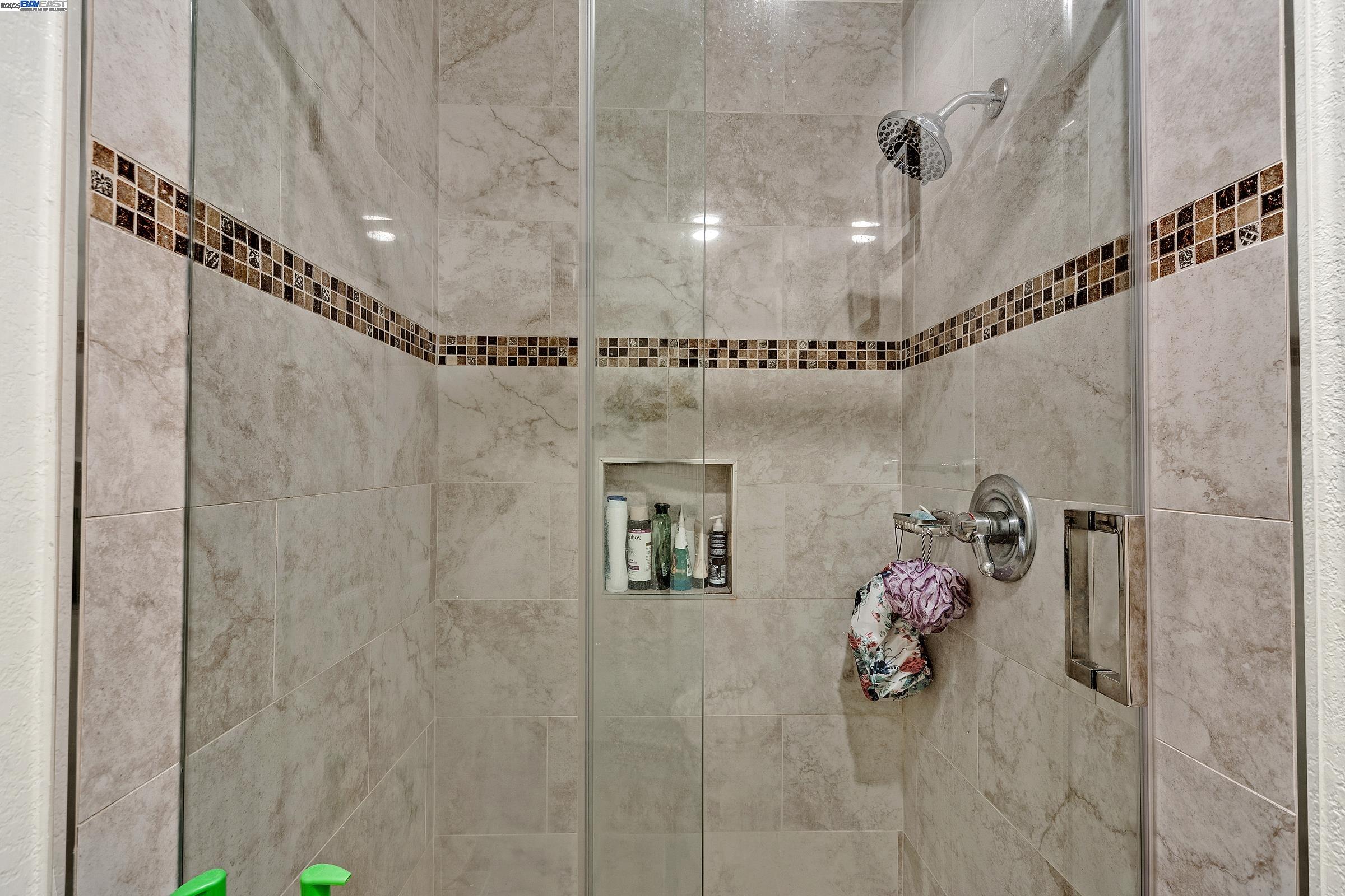 Photo #16: 41103792 Listing: Photo #16