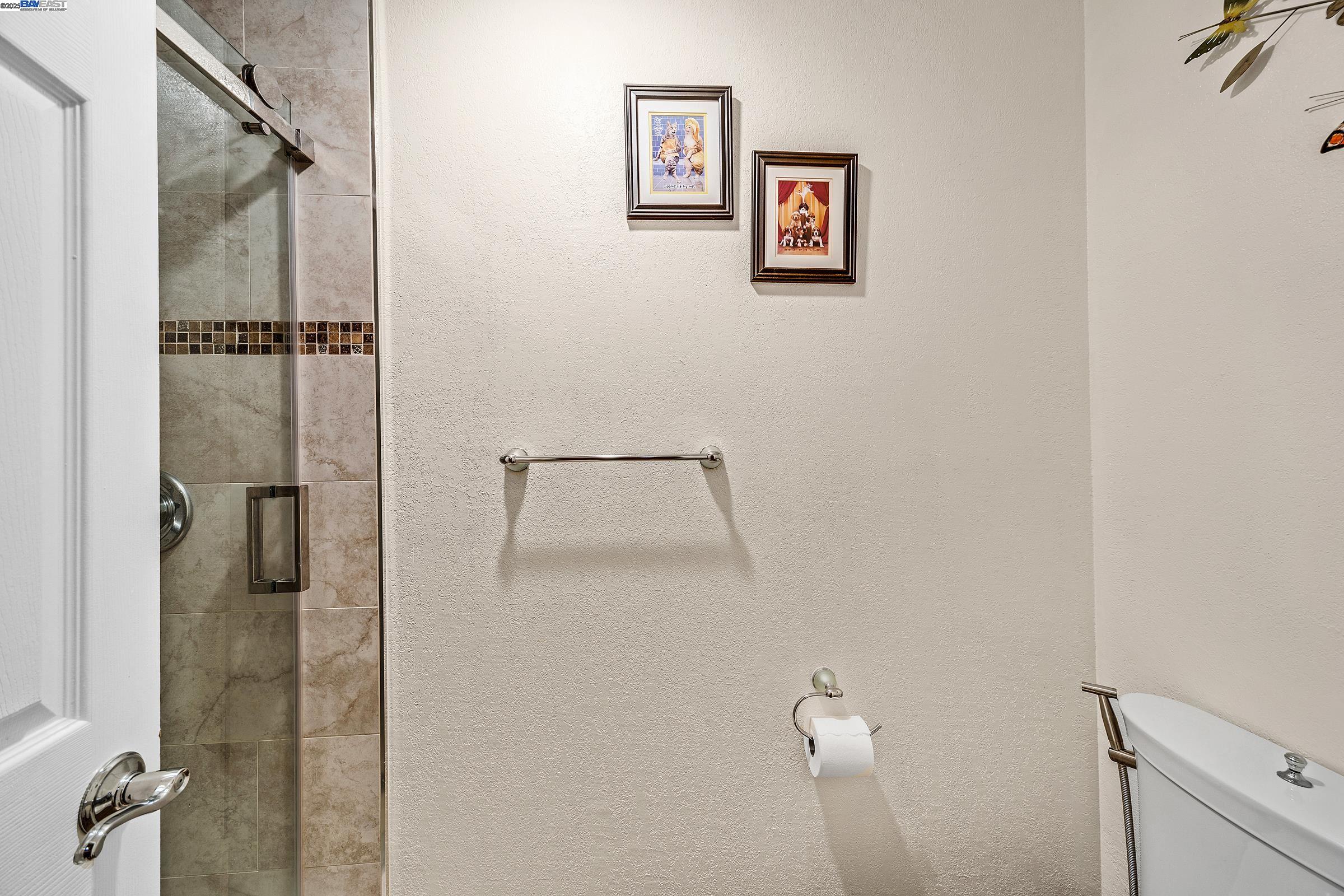 Photo #17: 41103792 Listing: Photo #17