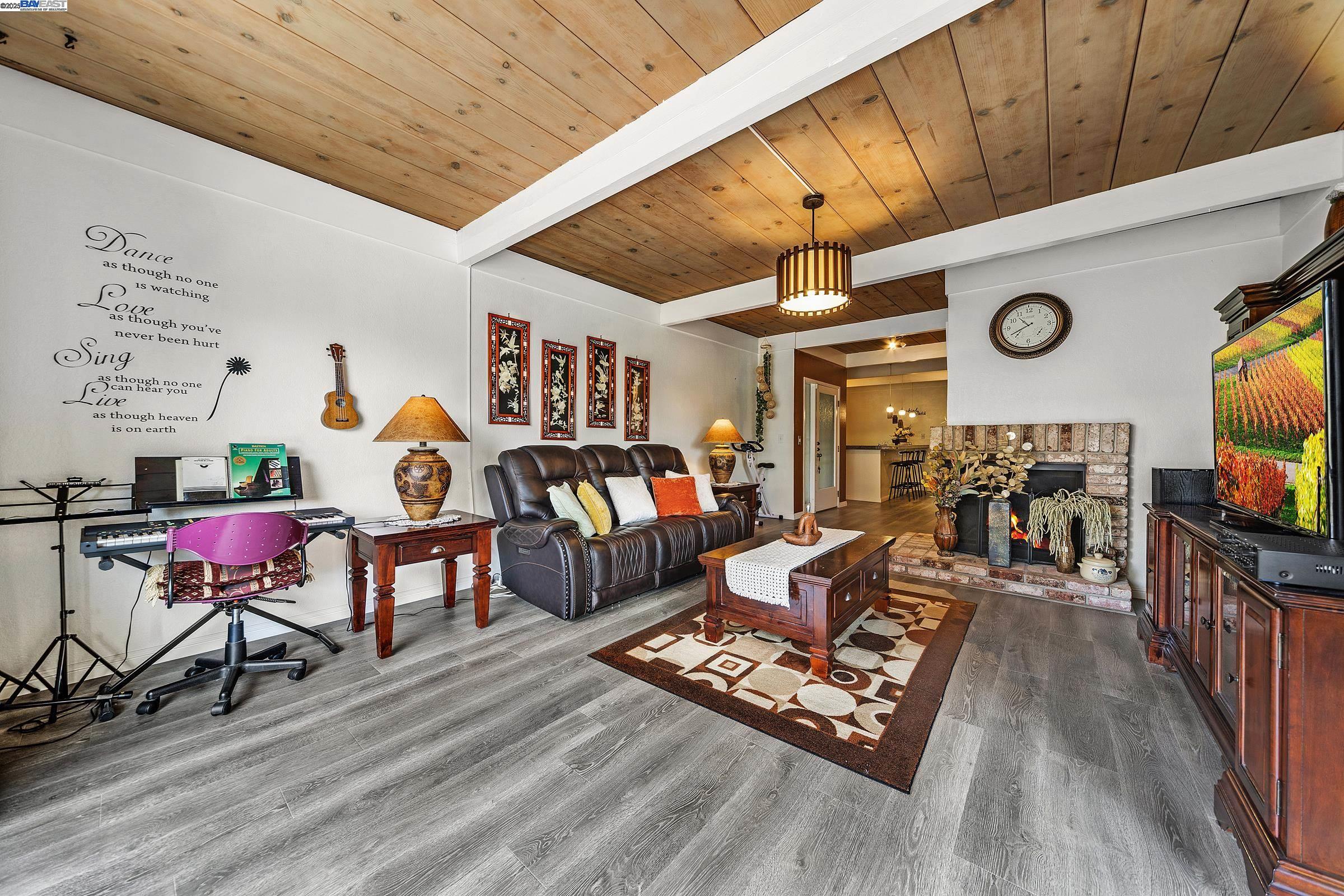 Photo #3: 41103792 Listing 