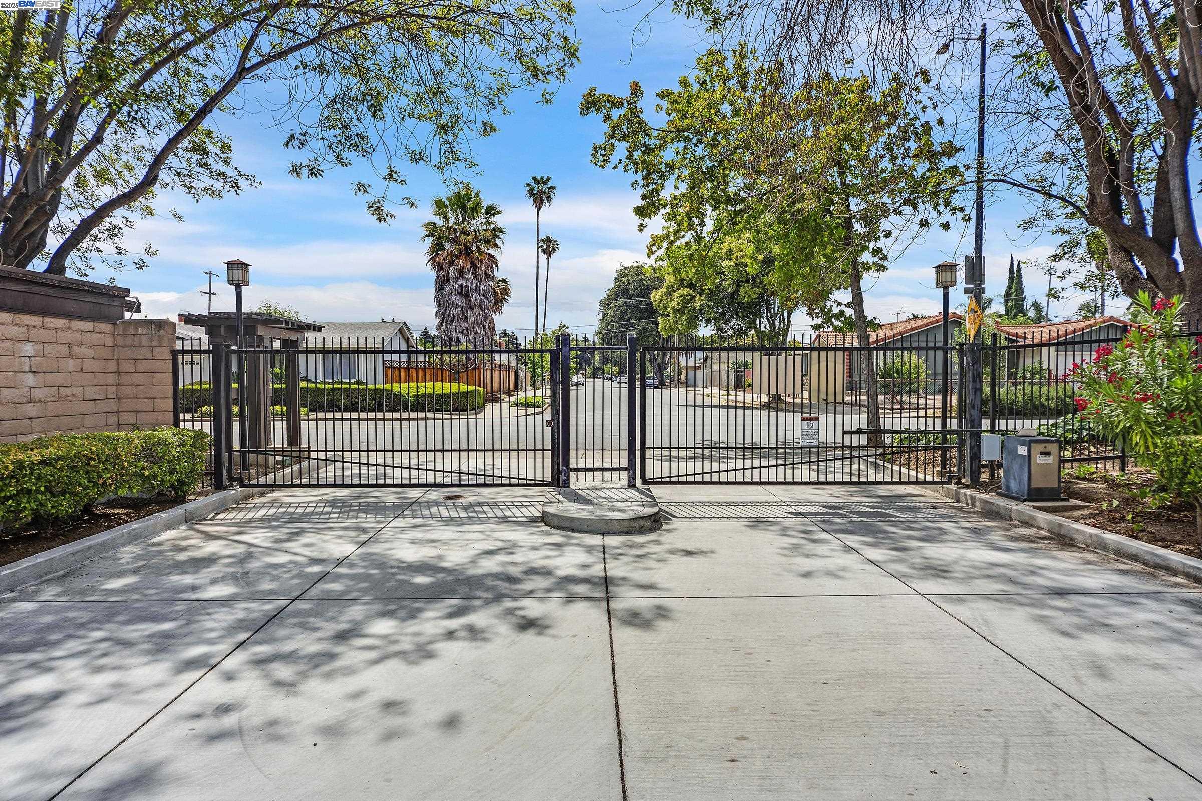 Photo #32: 41103792 Listing: Photo #32