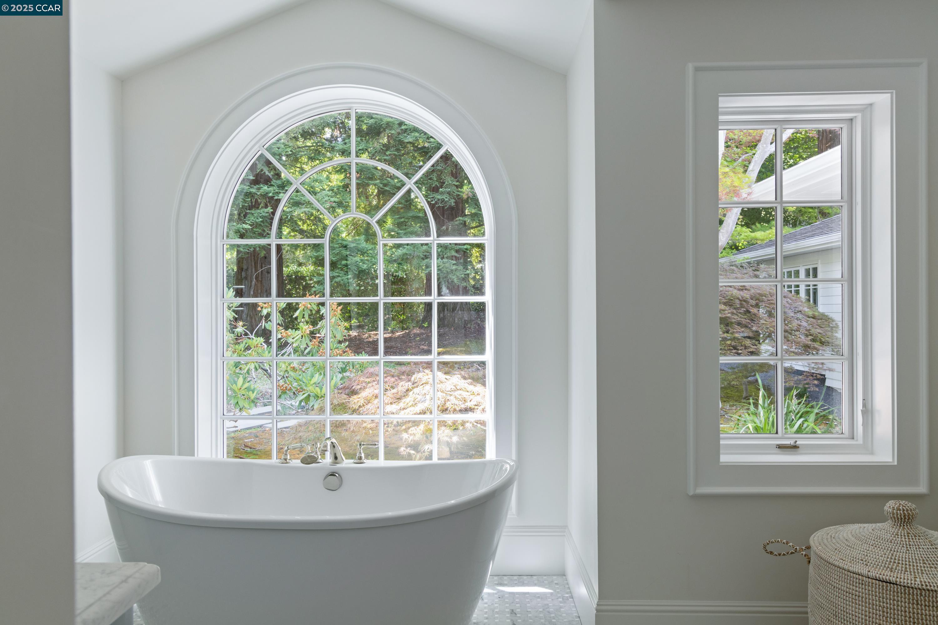 Detail Gallery Image 39 of 59 For 3828 Happy Valley Road, Lafayette,  CA 94549 - 5 Beds | 6/1 Baths