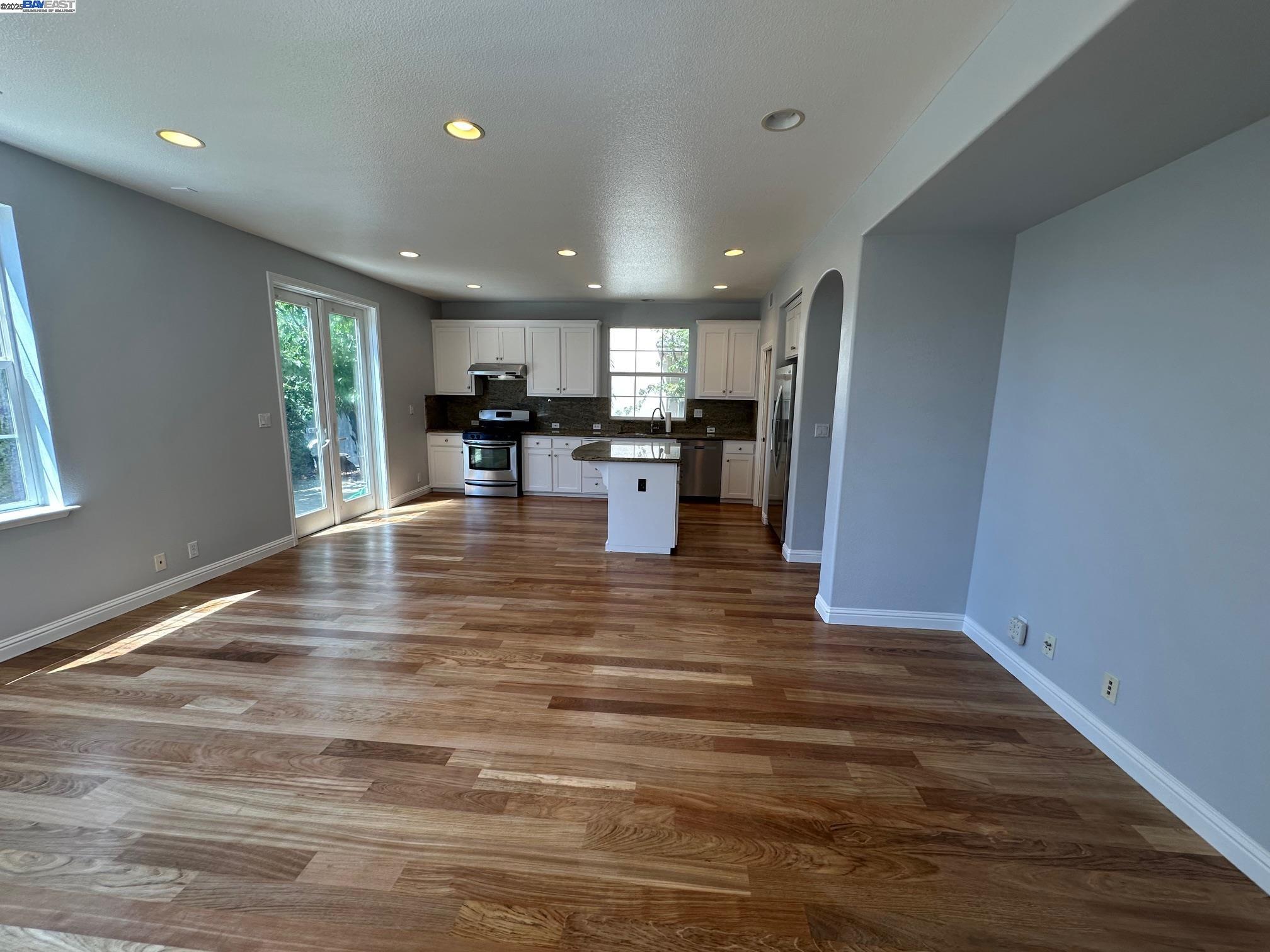 Detail Gallery Image 13 of 25 For 9808 Belladonna Dr, San Ramon,  CA 94582 - 3 Beds | 2/1 Baths
