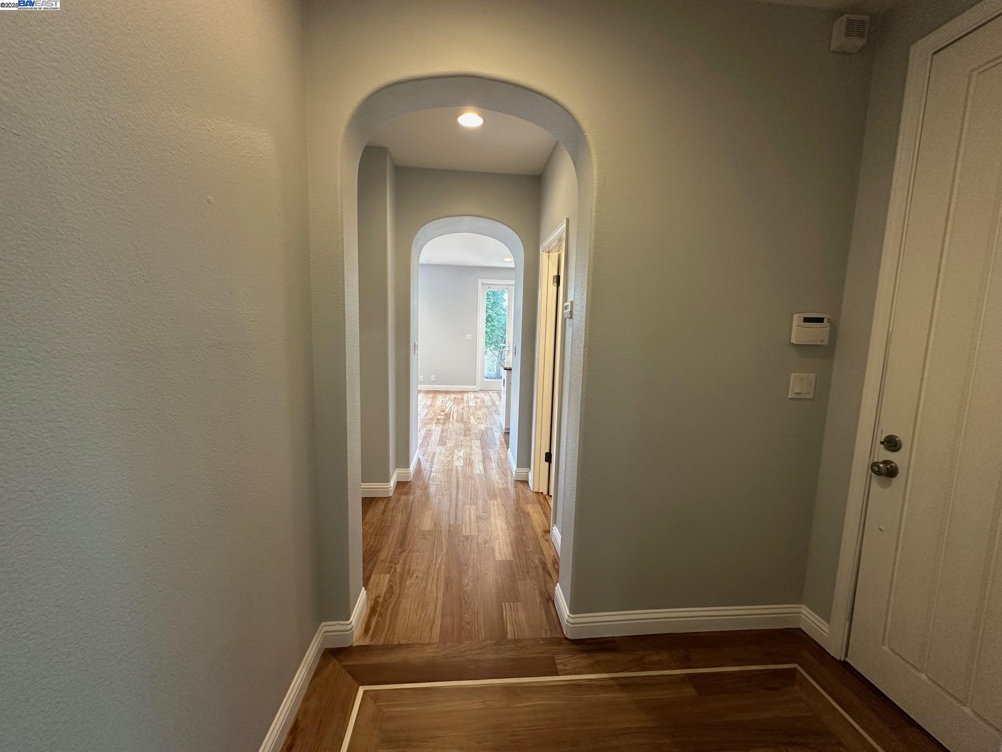 Detail Gallery Image 3 of 25 For 9808 Belladonna Dr, San Ramon,  CA 94582 - 3 Beds | 2/1 Baths