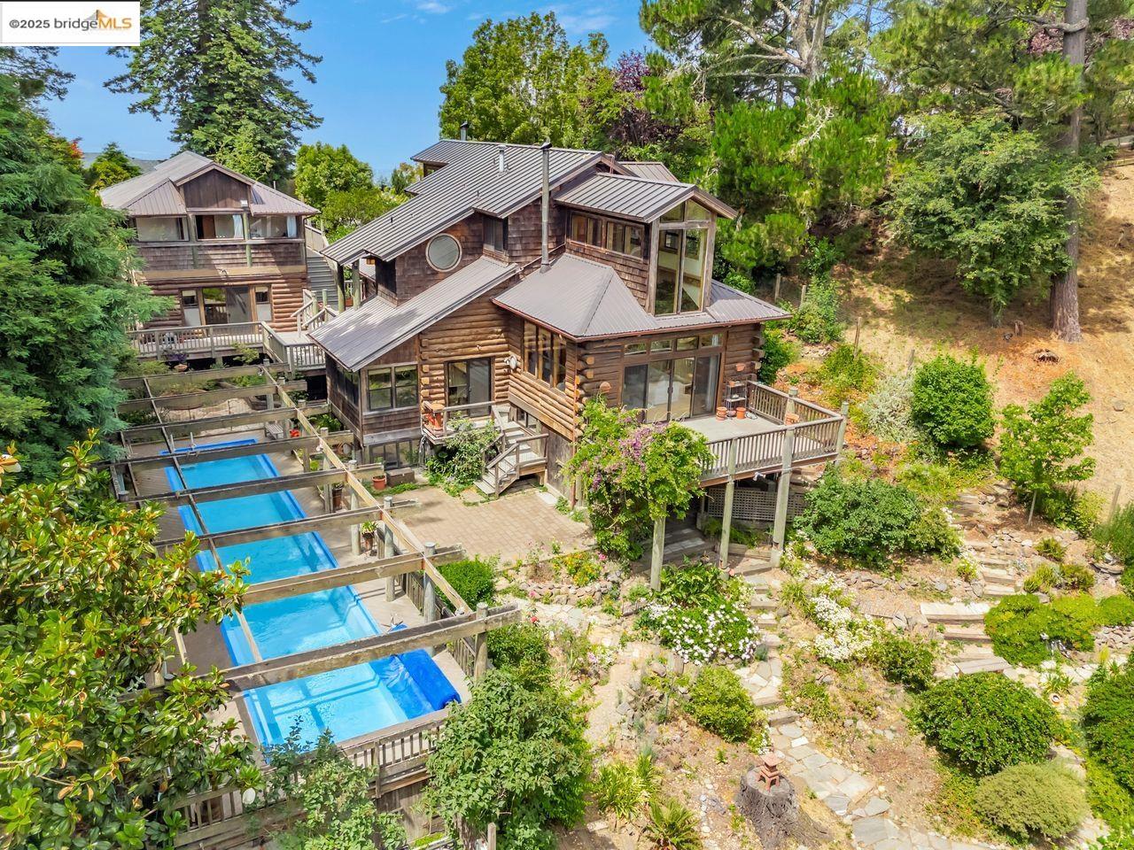 Detail Gallery Image 1 of 1 For 5950 Grizzly Peak Blvd, Oakland,  CA 94611 - 4 Beds | 3/1 Baths