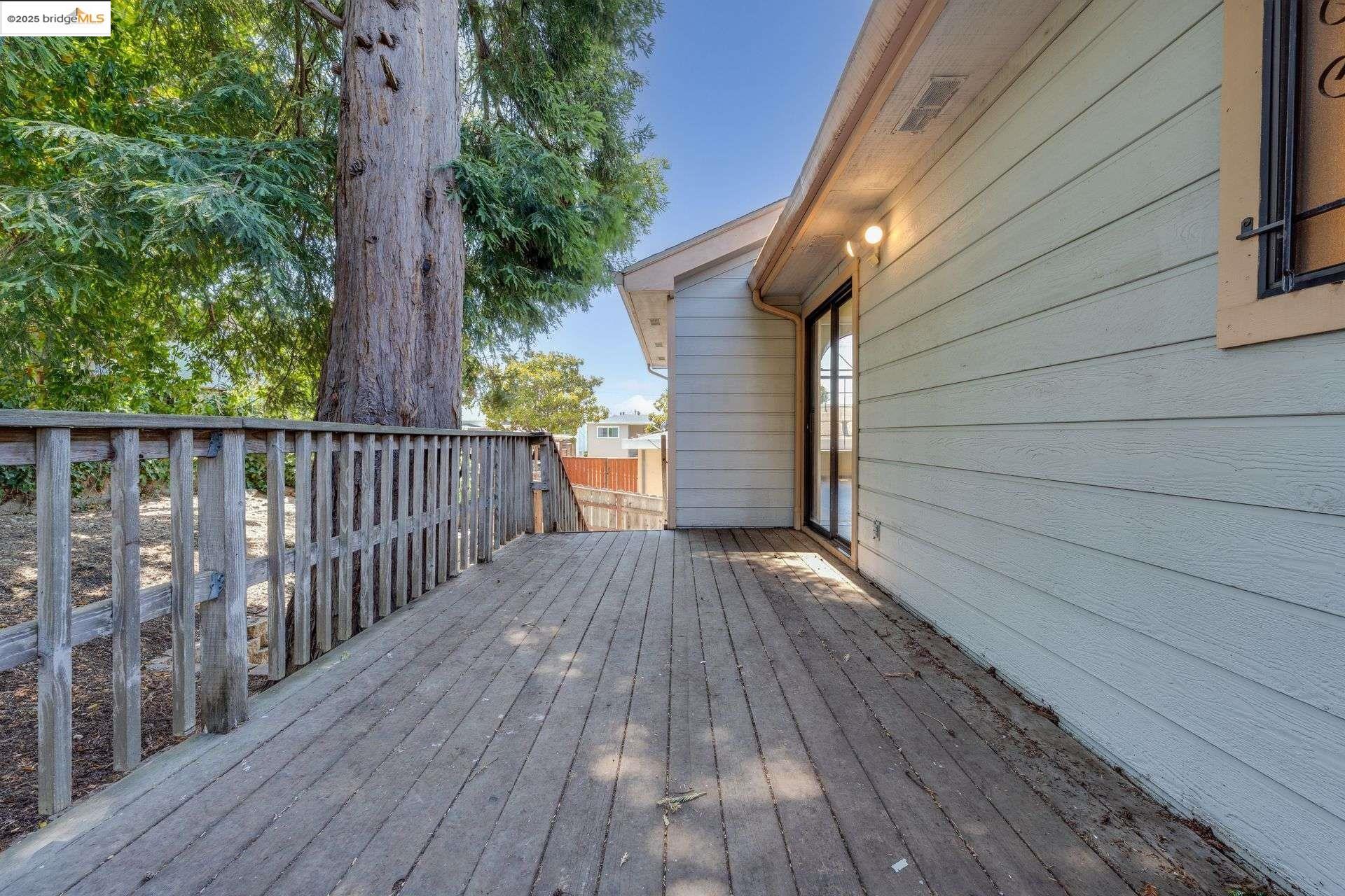 Detail Gallery Image 25 of 26 For 5312 Clinton Ave, Richmond,  CA 94805 - 3 Beds | 2/1 Baths