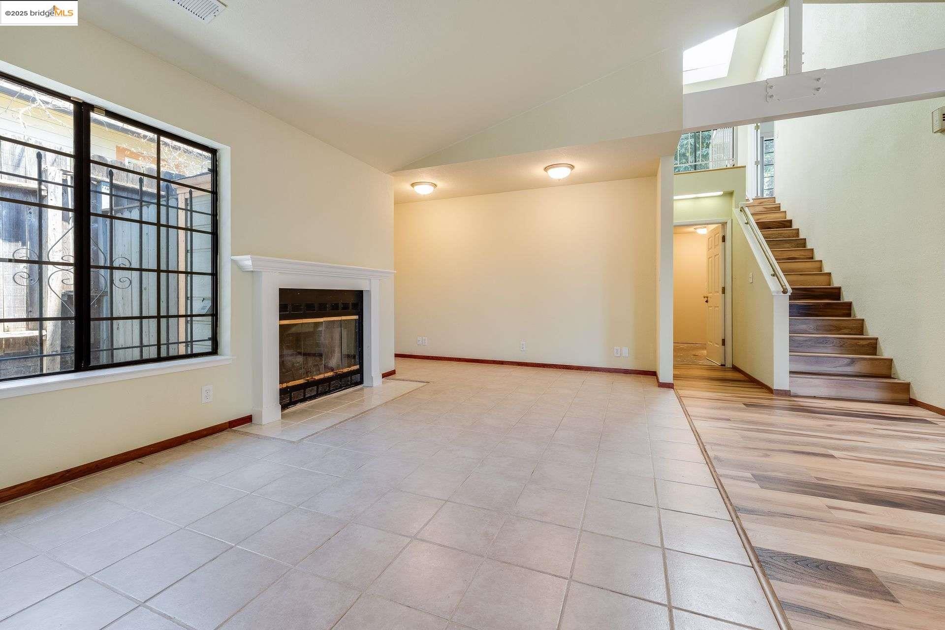 Detail Gallery Image 9 of 26 For 5312 Clinton Ave, Richmond,  CA 94805 - 3 Beds | 2/1 Baths