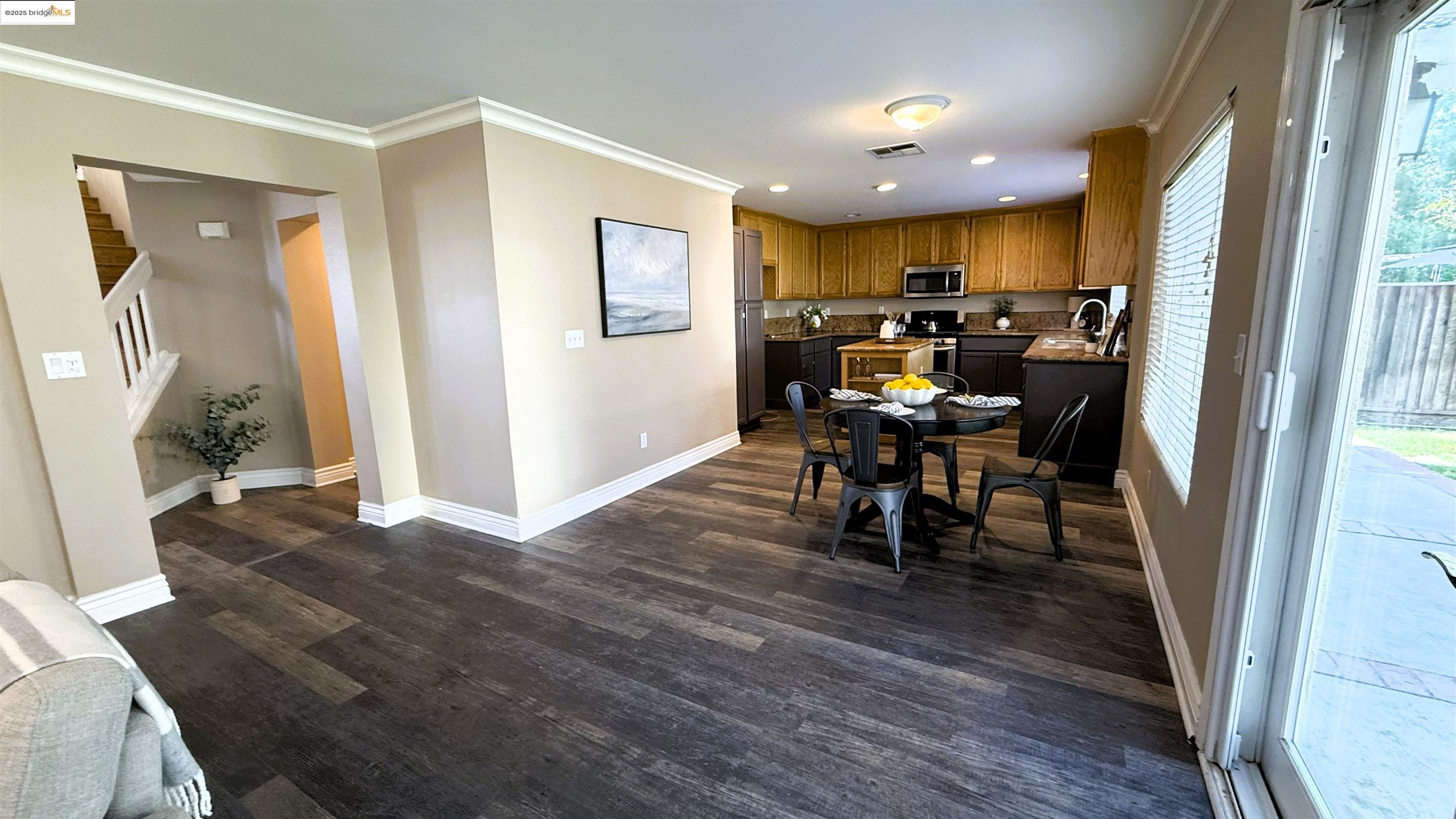 Detail Gallery Image 11 of 31 For 4522 Rock Island Dr, Antioch,  CA 94509 - 4 Beds | 2/1 Baths