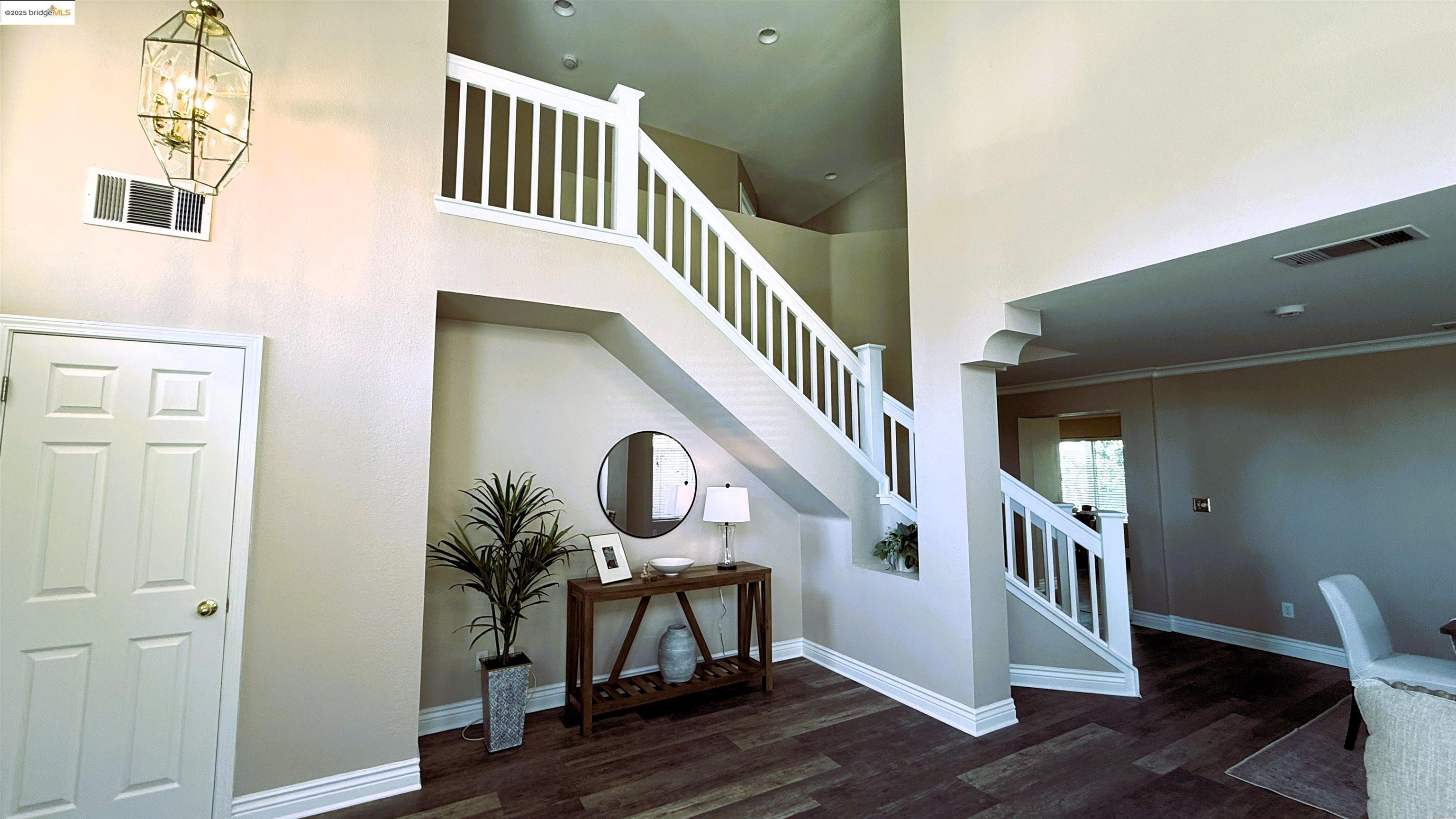 Detail Gallery Image 4 of 31 For 4522 Rock Island Dr, Antioch,  CA 94509 - 4 Beds | 2/1 Baths